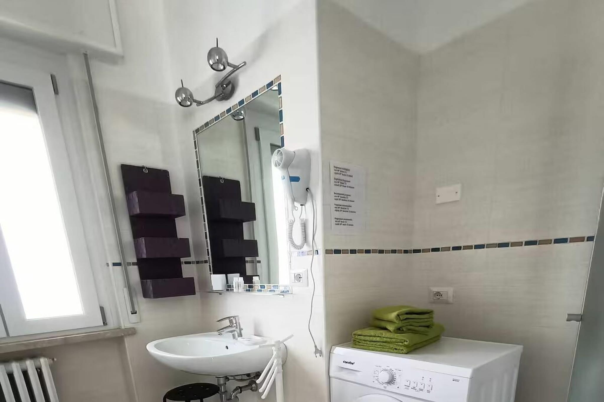 760328 - Badkamer