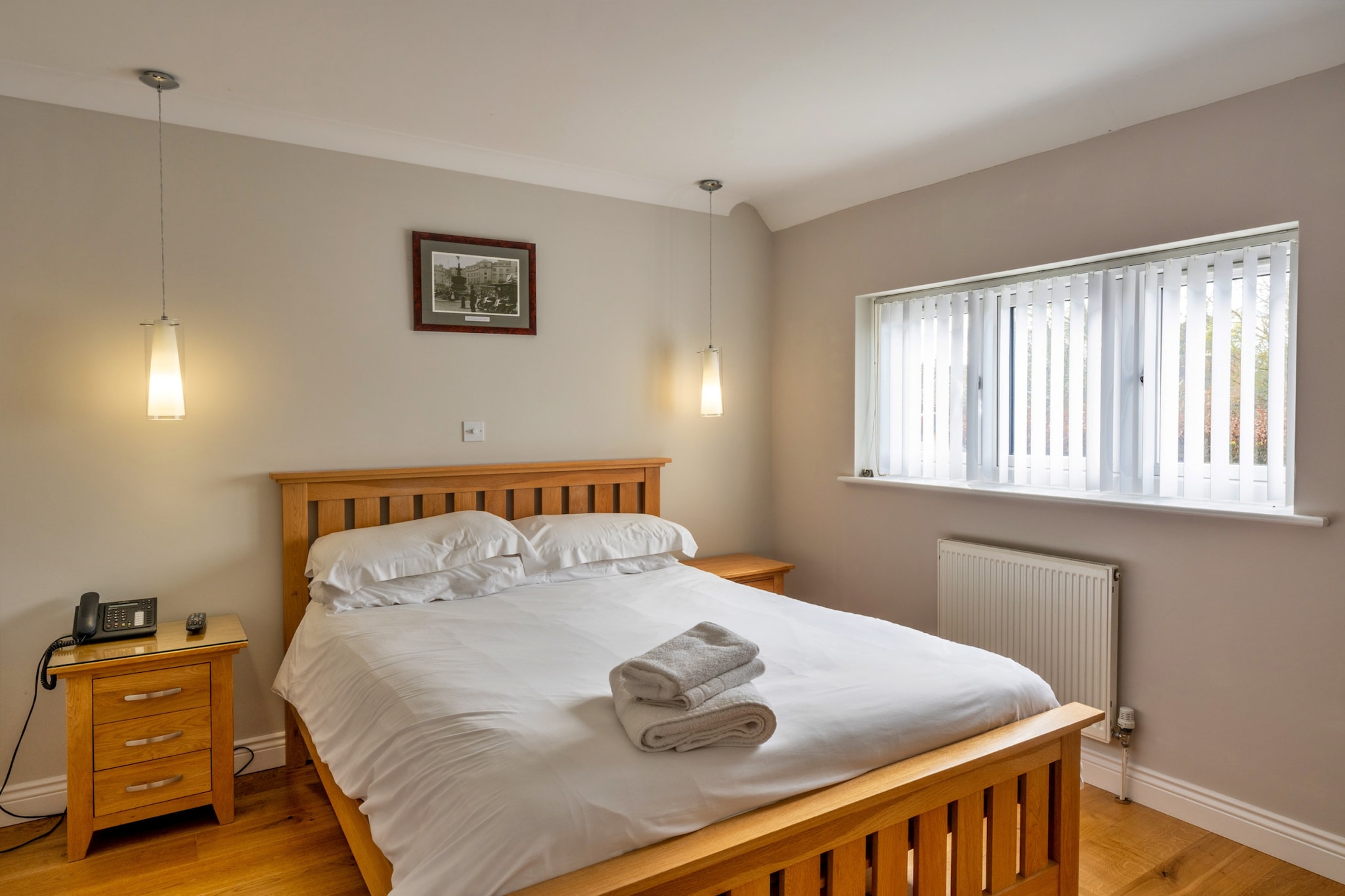 Hollies Cottage, Elm (4 bed)