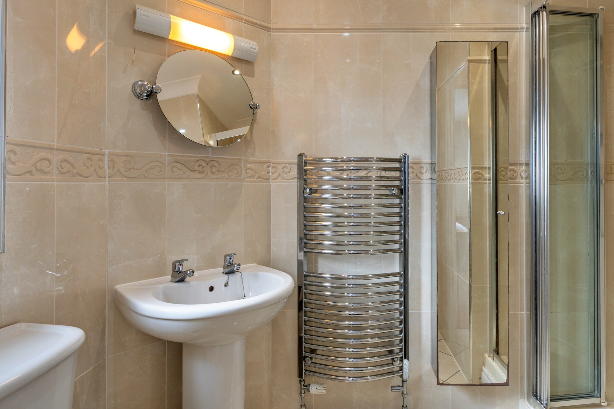 Hollies Cottage, Elm (4 bed) - Badkamer