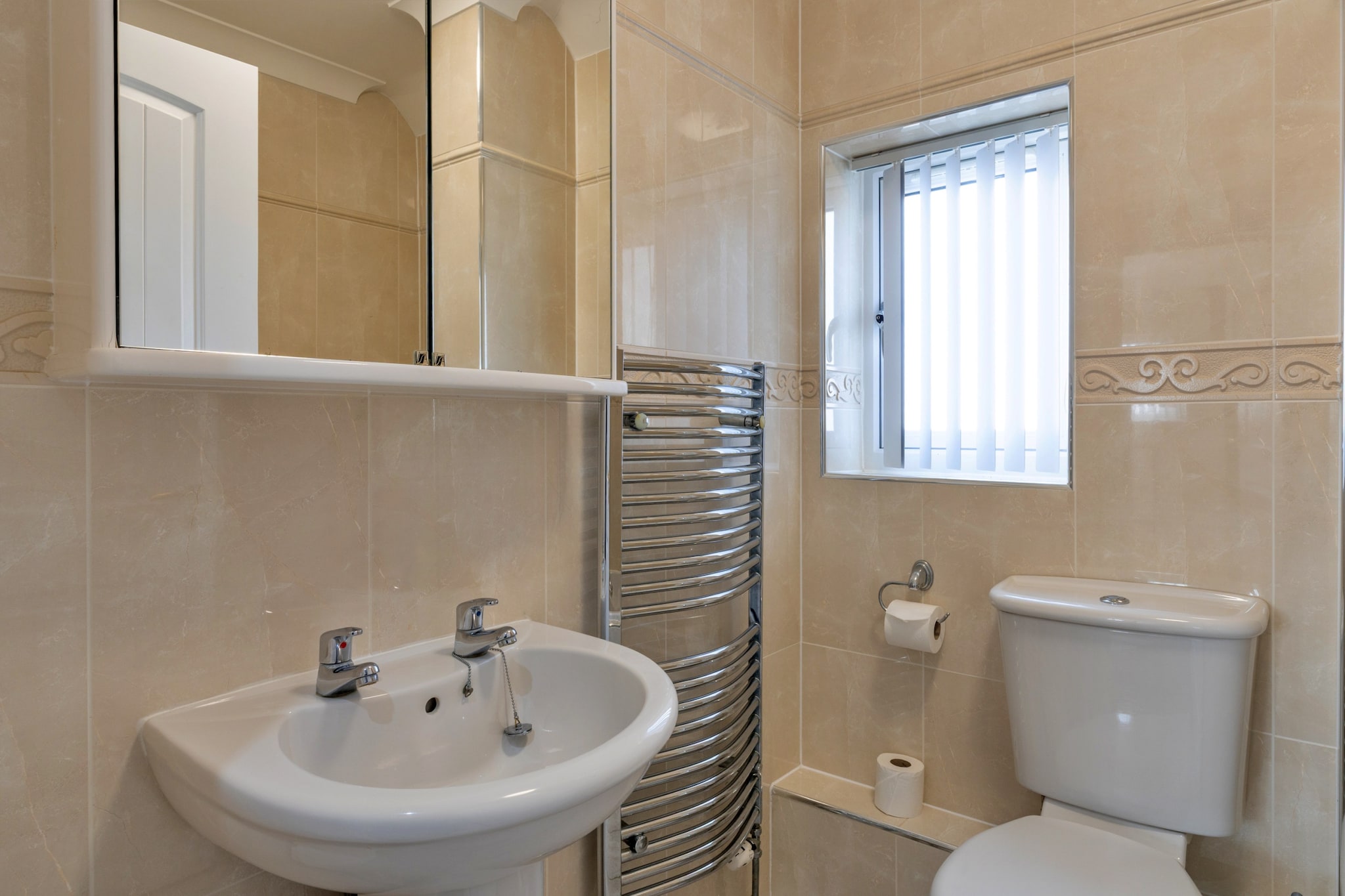 Hollies Cottage, Elm (4 bed) - Badkamer