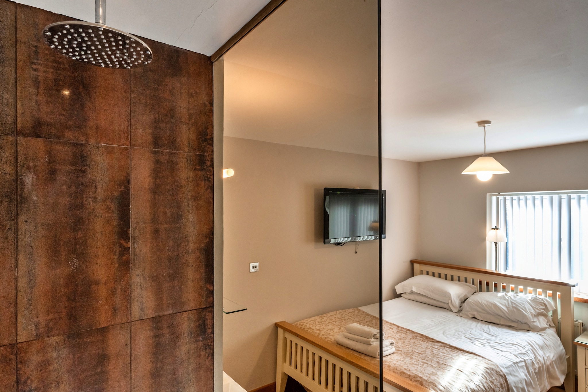 Hollies Cottage, Oak (3 bed) - Badkamer
