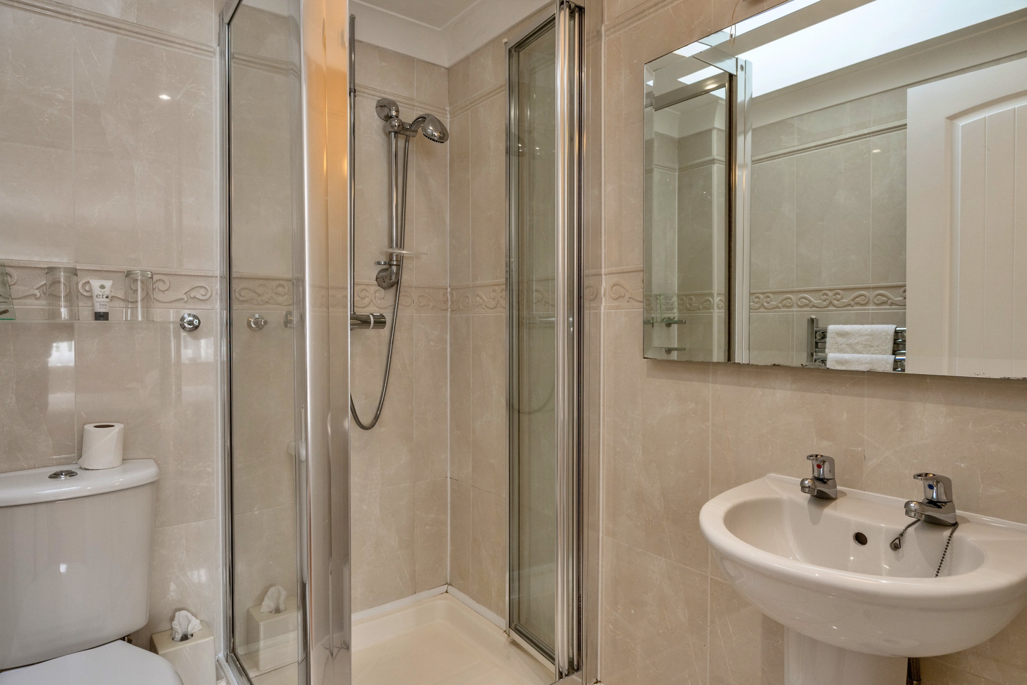 Hollies Coach House - Badkamer