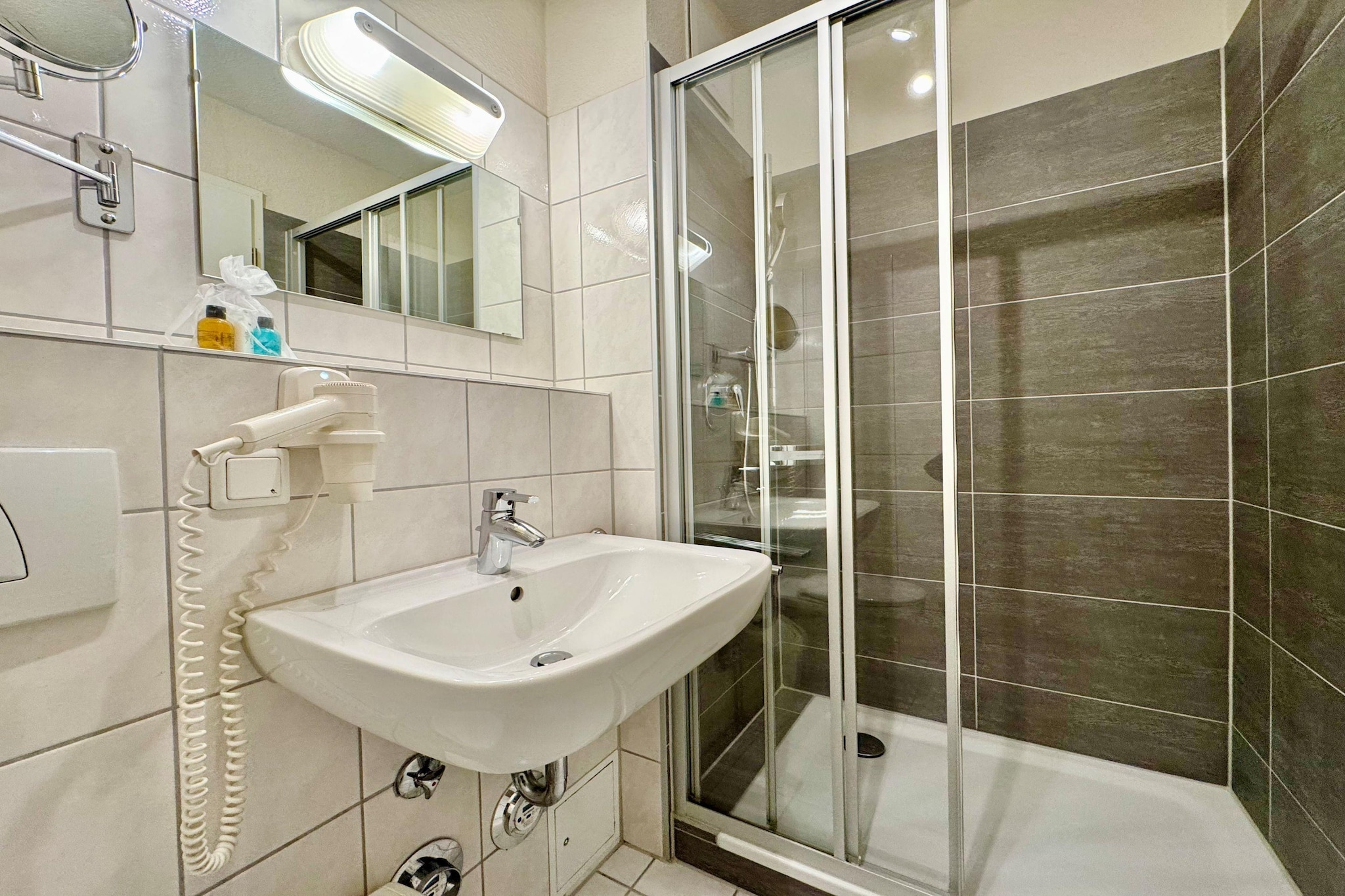 Typ L - Fewo Nr 608 im Seepark Sellin - Badkamer