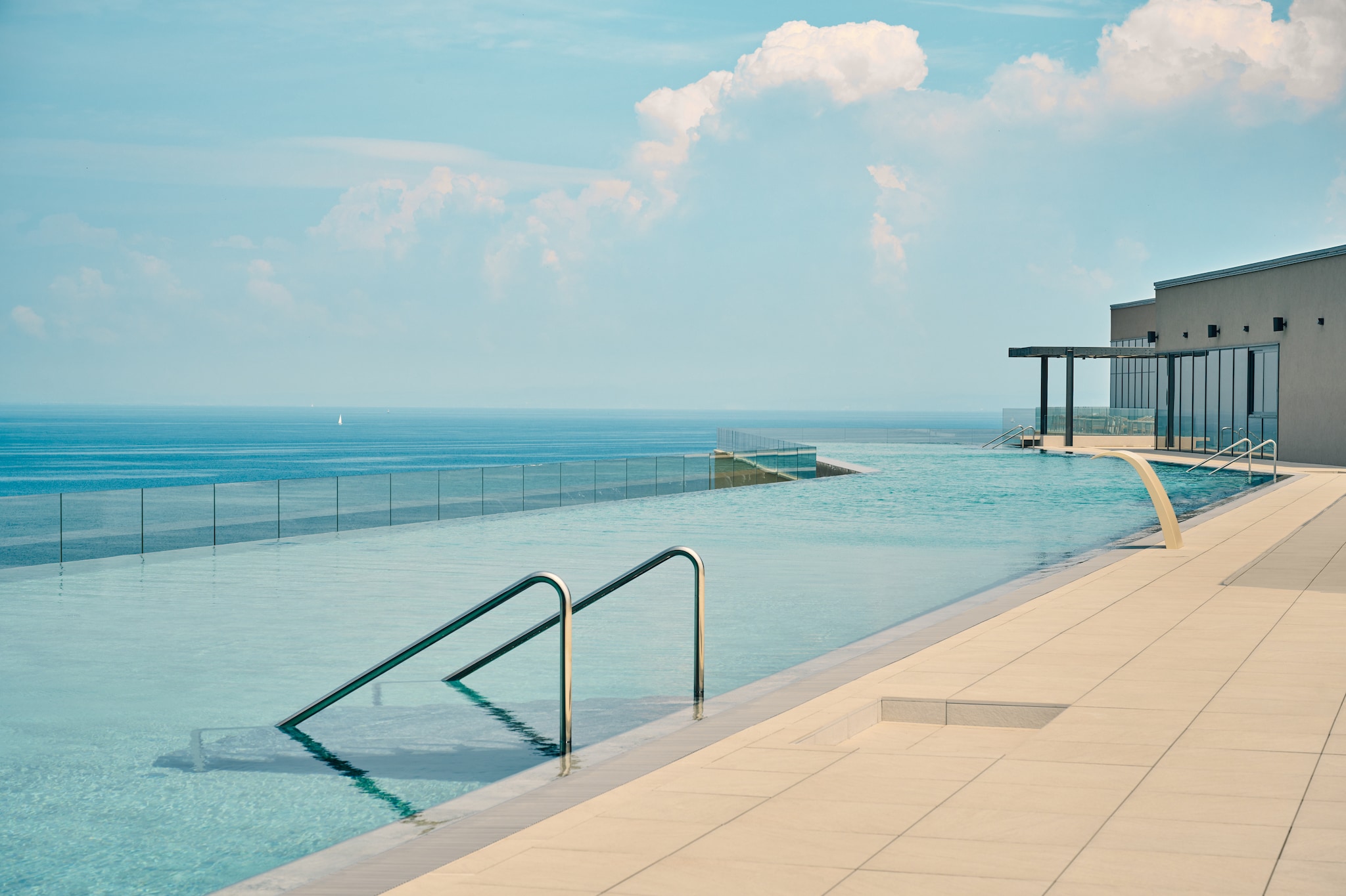 Petram Resort and Residences - Secret Offer - BB/N Deluxe Studio App 32-34 m² - Zwembad