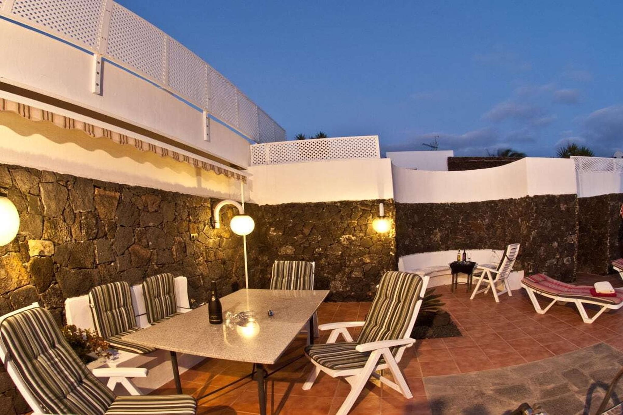 206377 - Terrace balcony