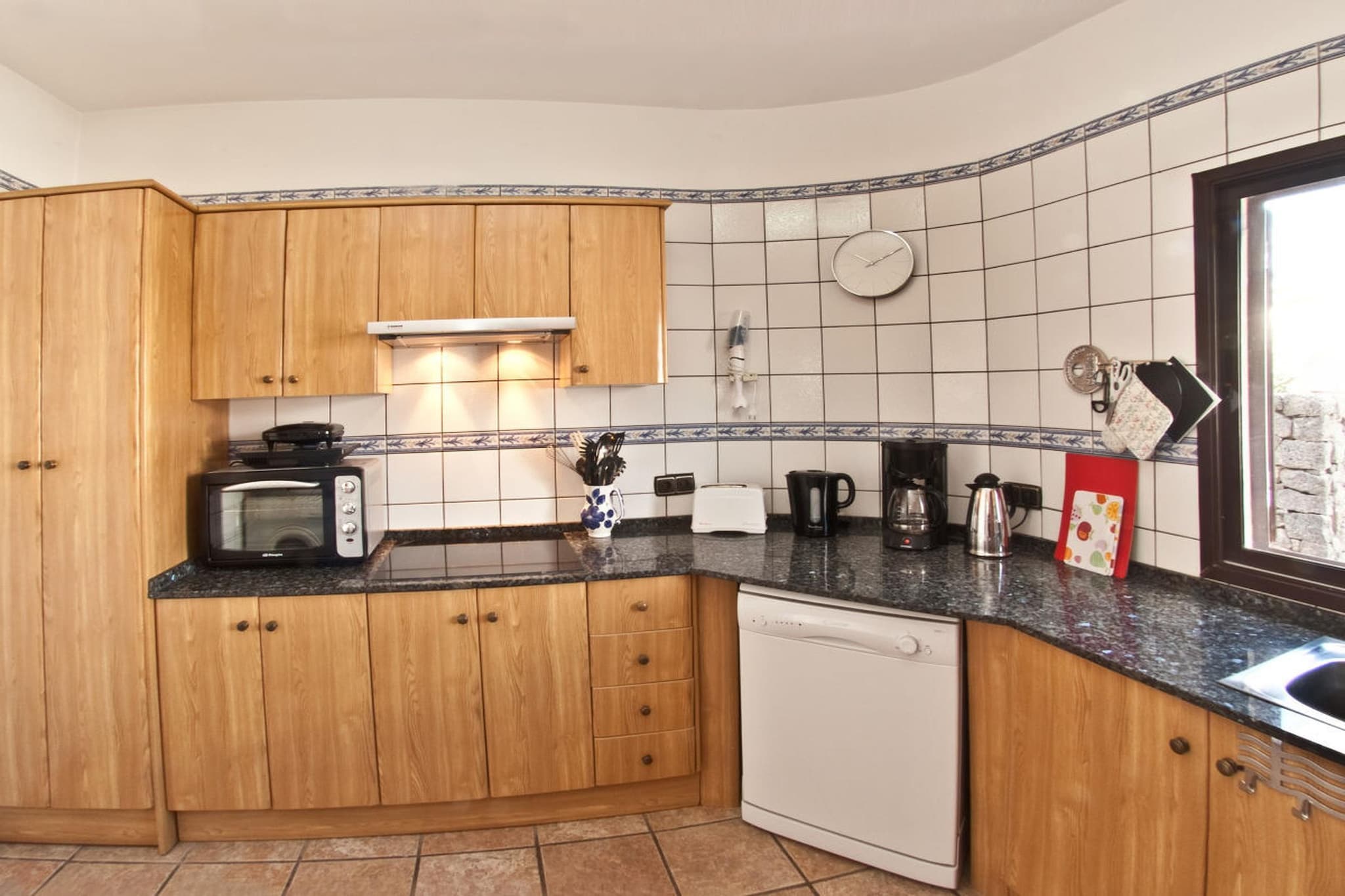206377 - Kitchen