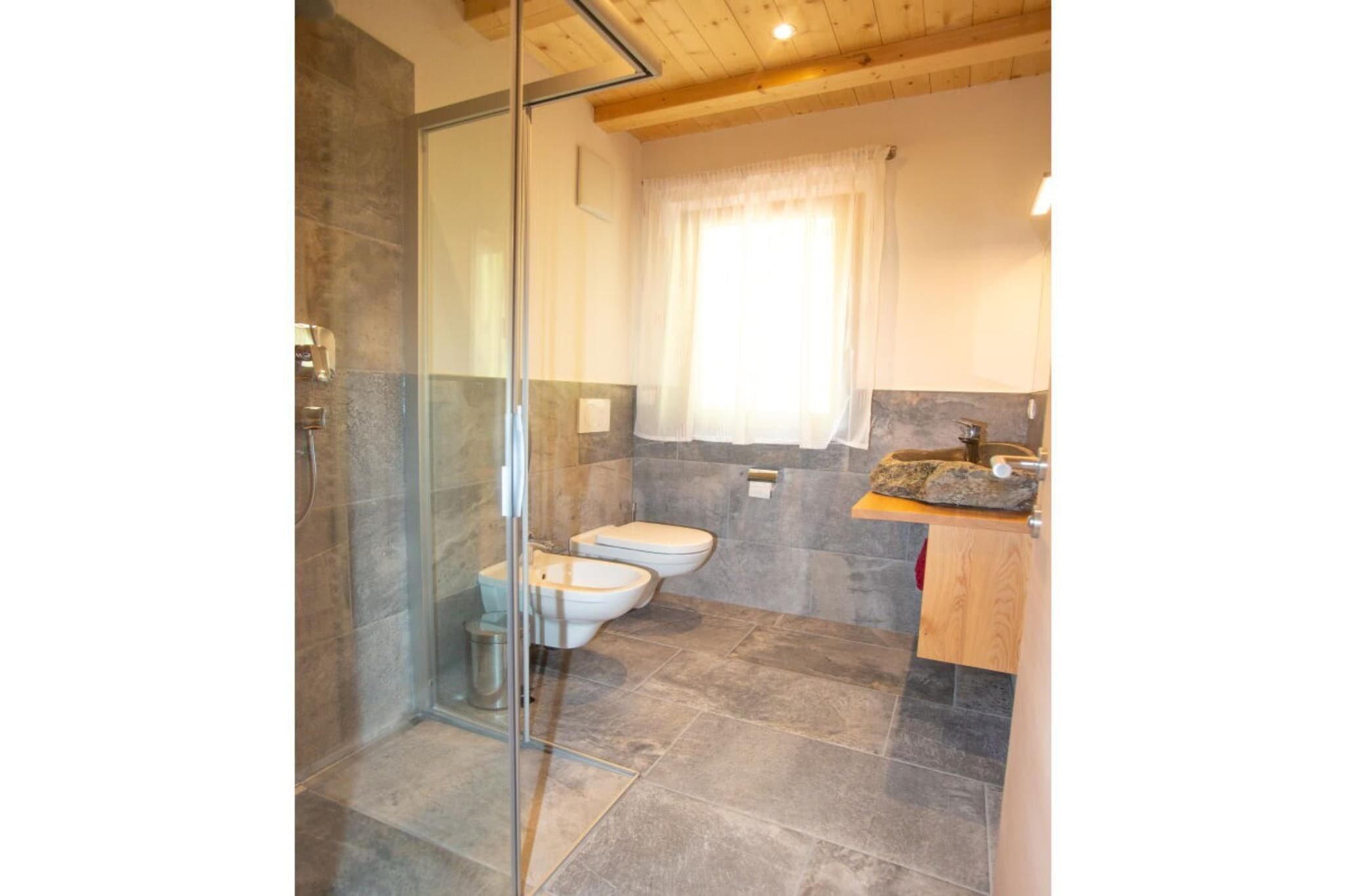 275343 - Badkamer