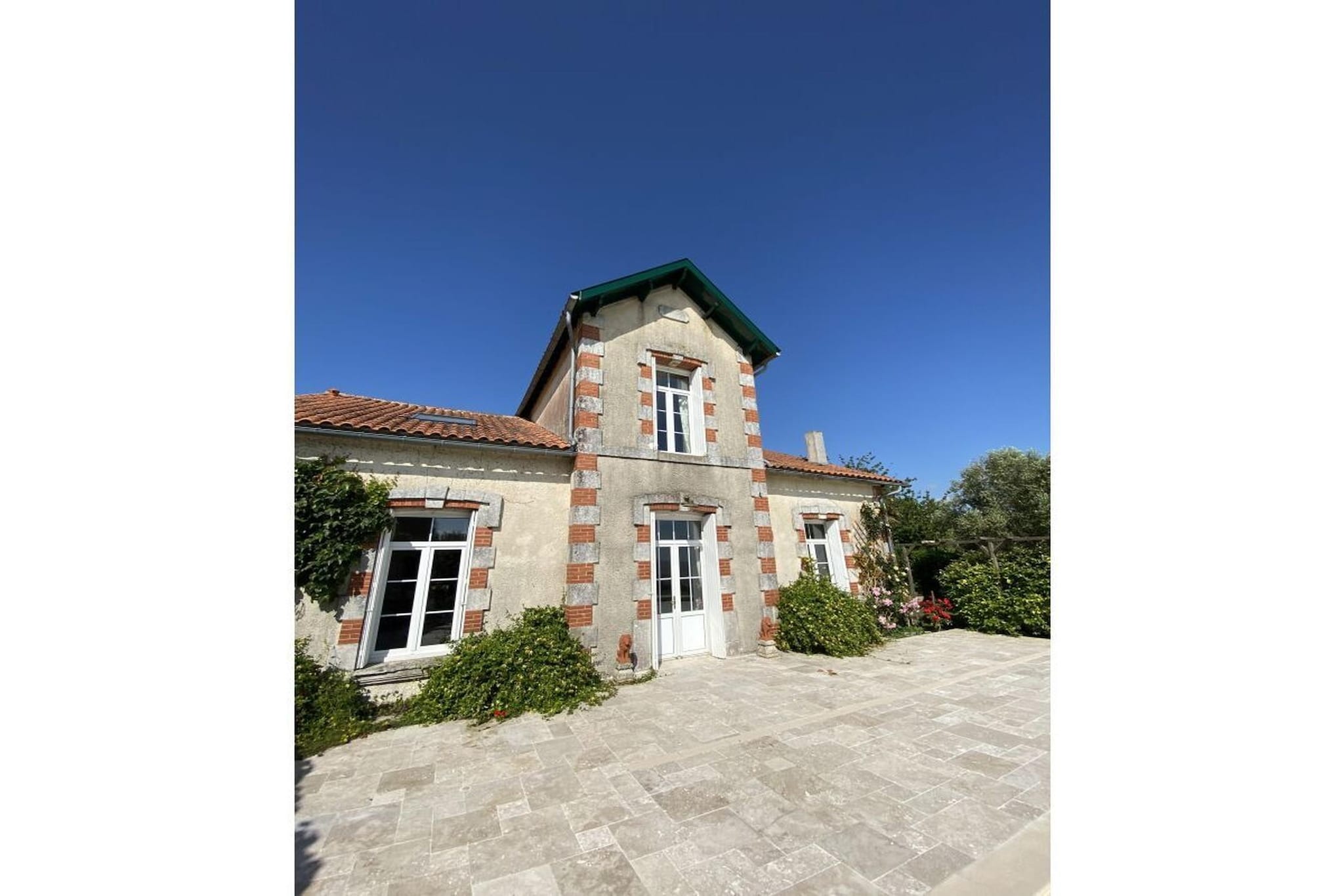 Exterior Summer
