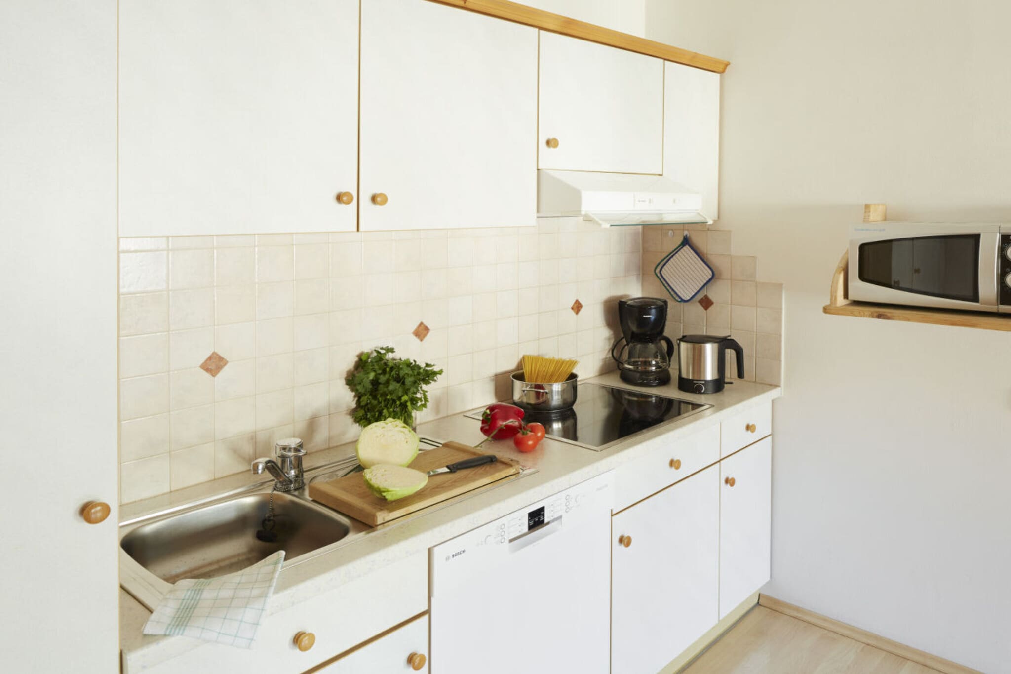 752336 - Kitchen
