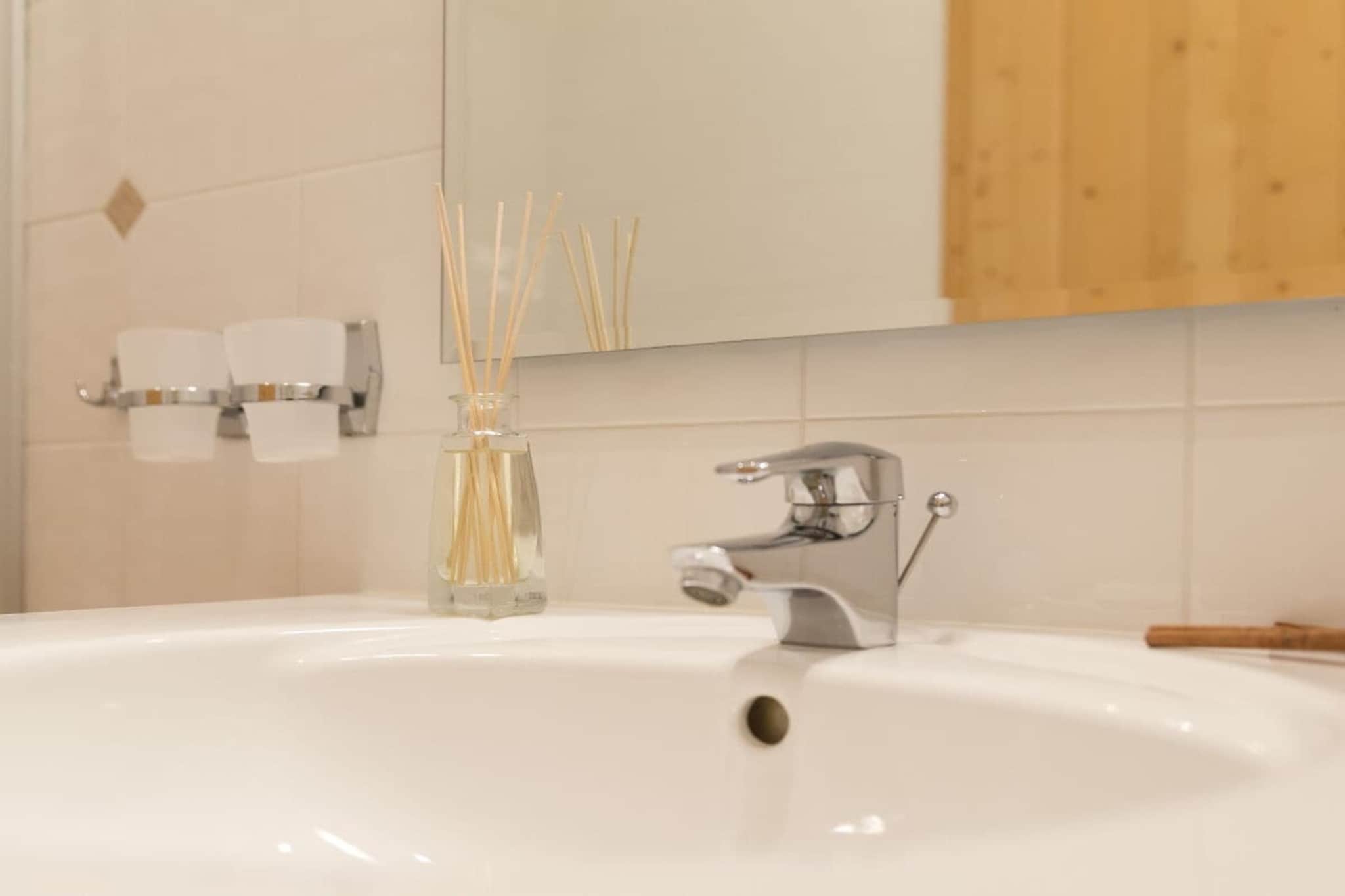 752405 - Bathroom