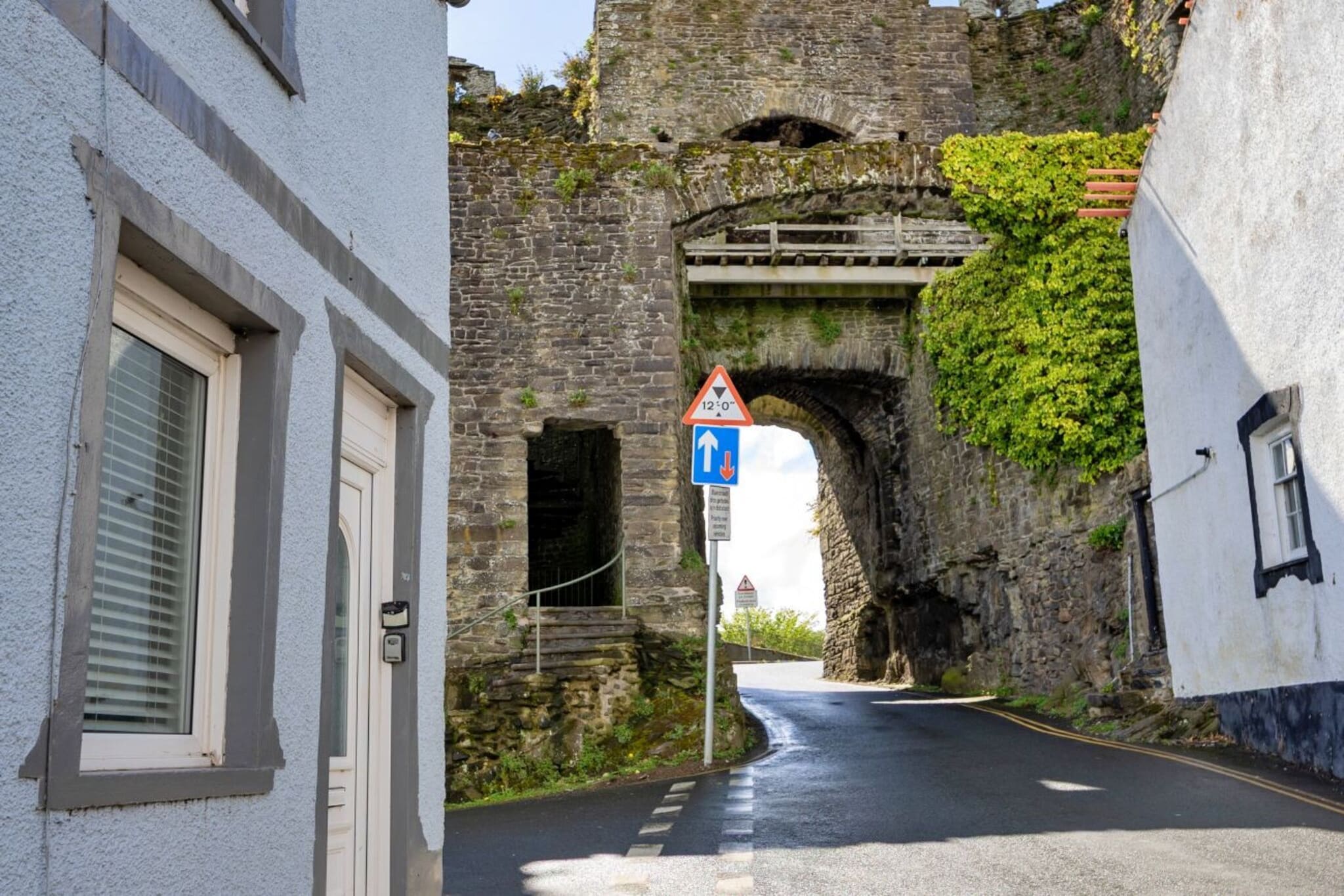 Ty Pen Y Bryn, Castle Views - Buitenkant zomer