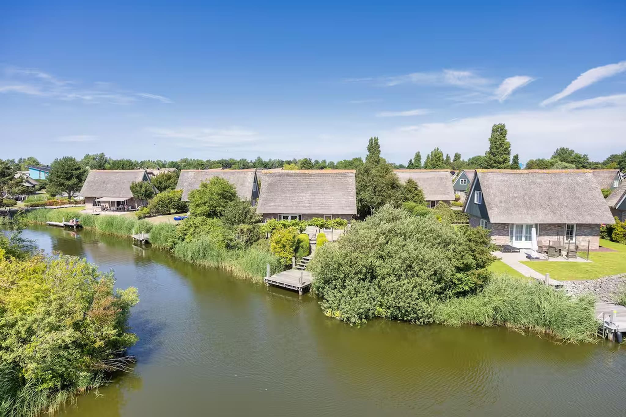 Villa in Makkum - Gebiete Sommer 1 km