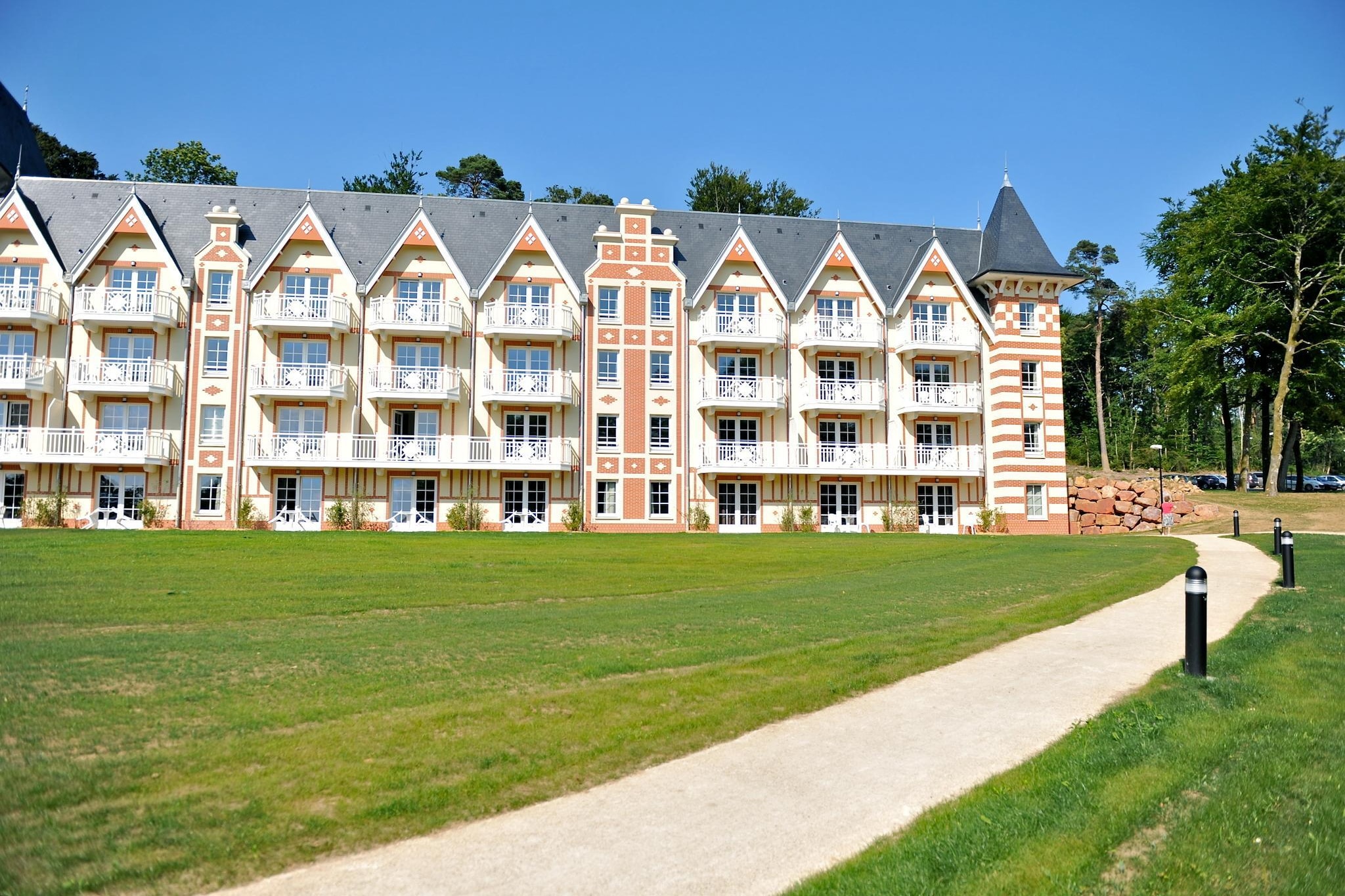 B'O Cottage SUITE 2P DOUGLAS VUE FORET - Buitenkant zomer