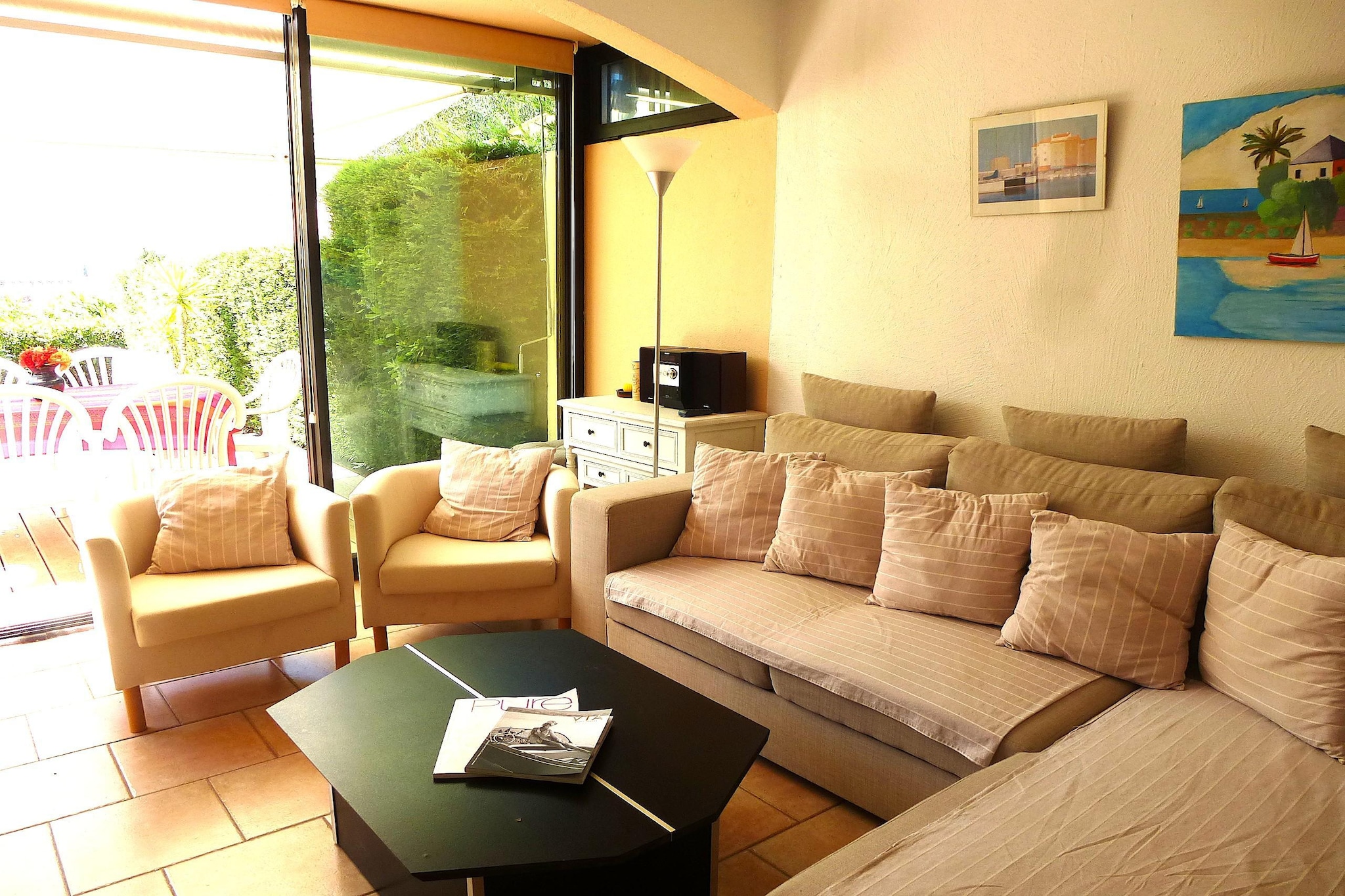 Jolie appartement proche de la mer - Living room