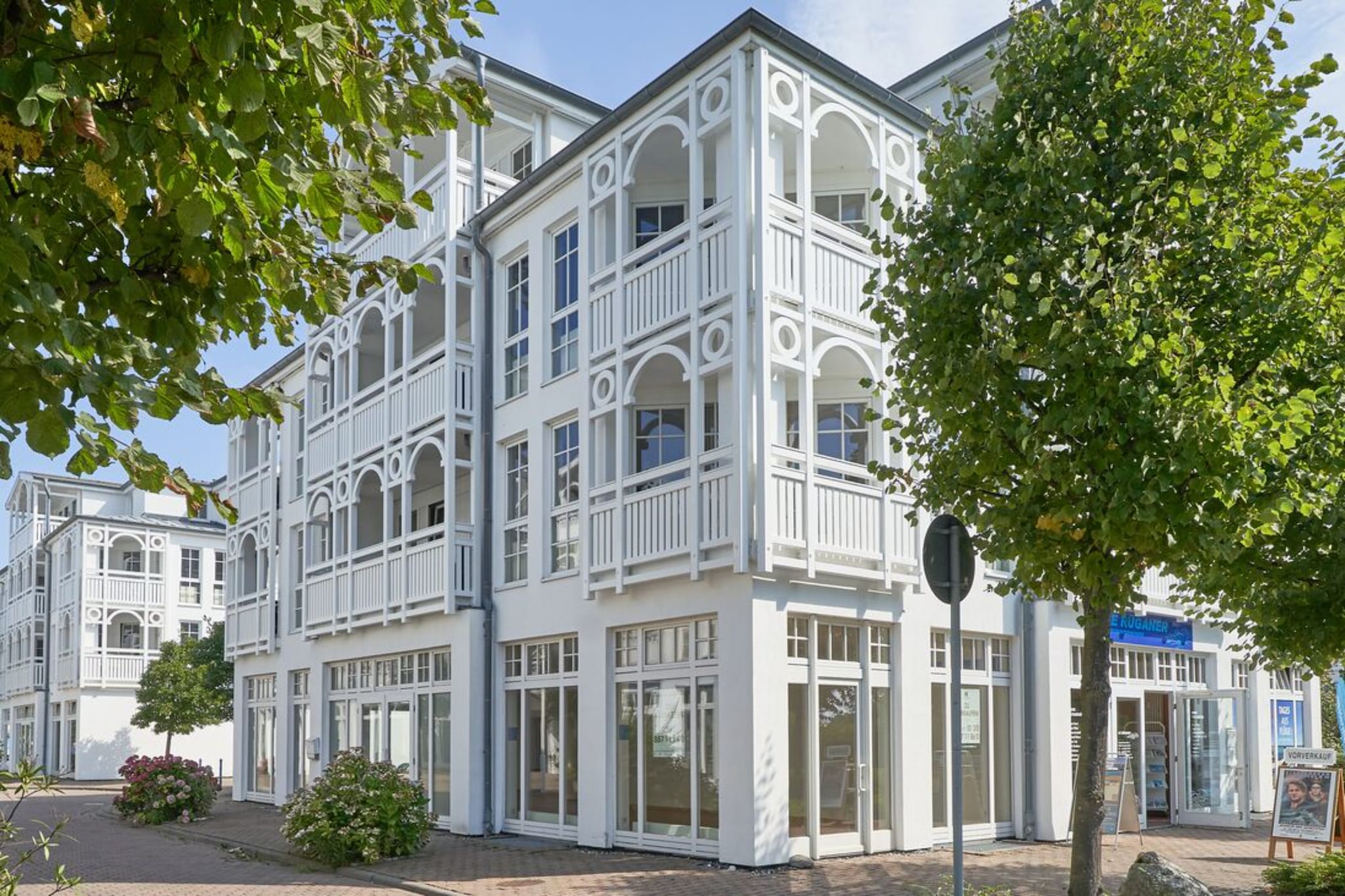 Exterior Summer