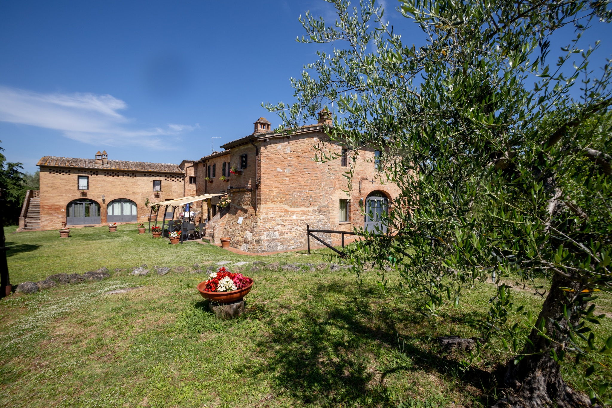 La Grotta di Montecchino App Susino
