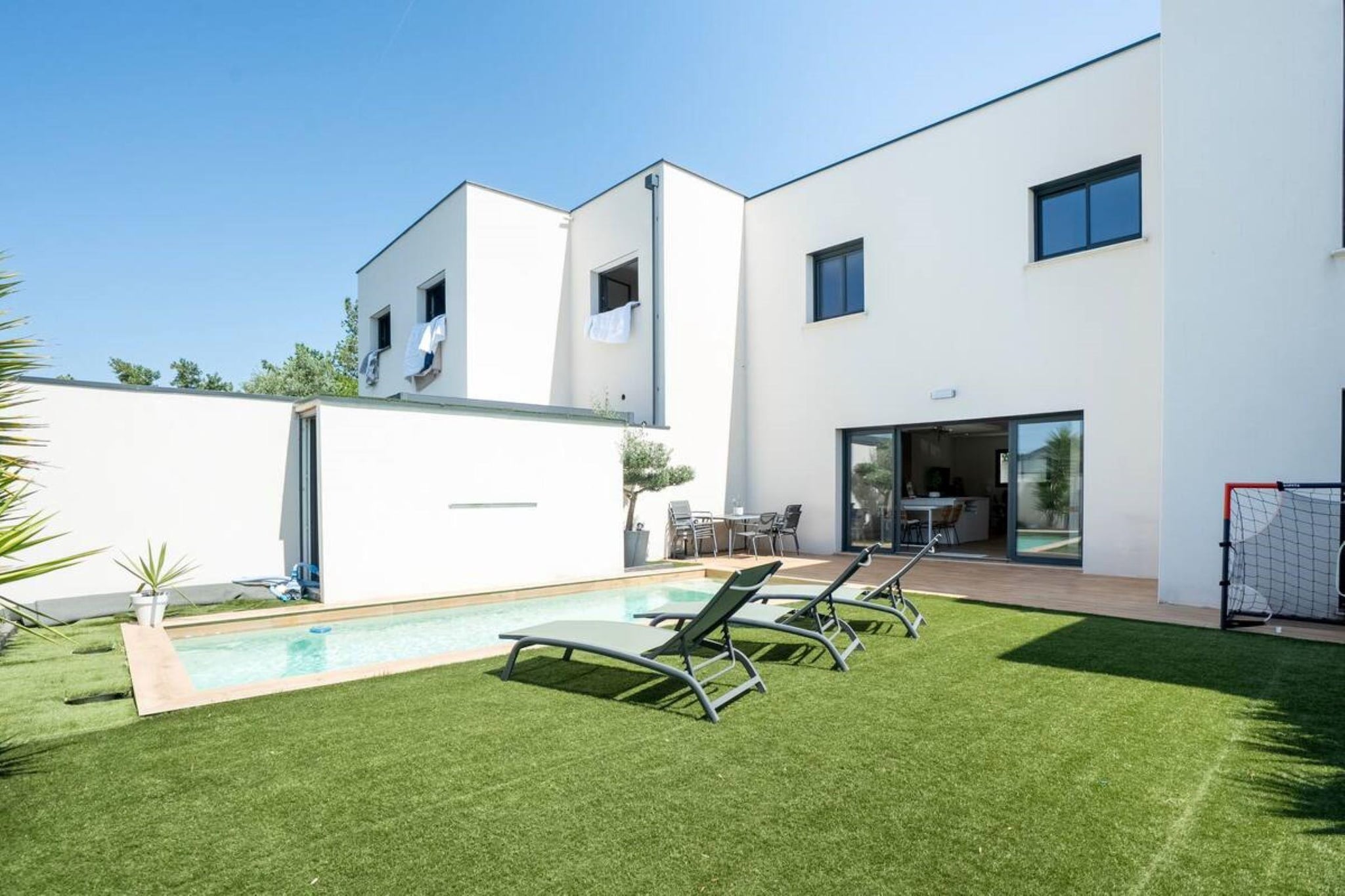 Villa Hestia - Exterior in summer