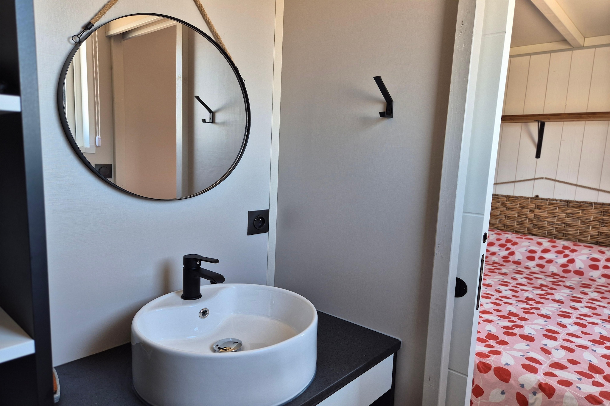 Chalet Saint-Pair-sur-Mer - Badkamer