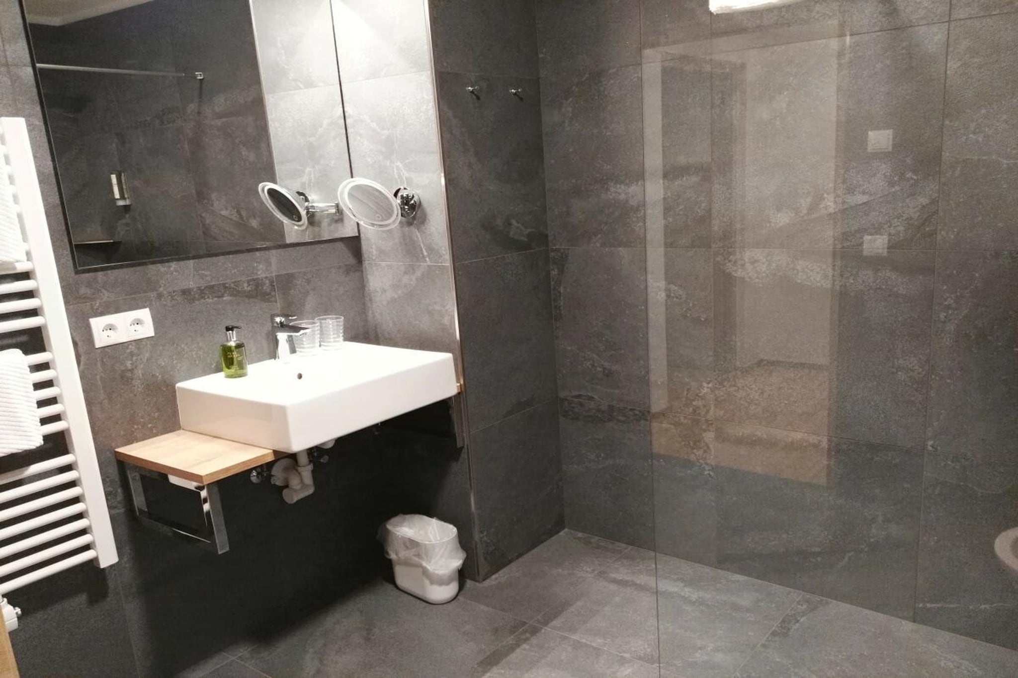 458908 - Badkamer