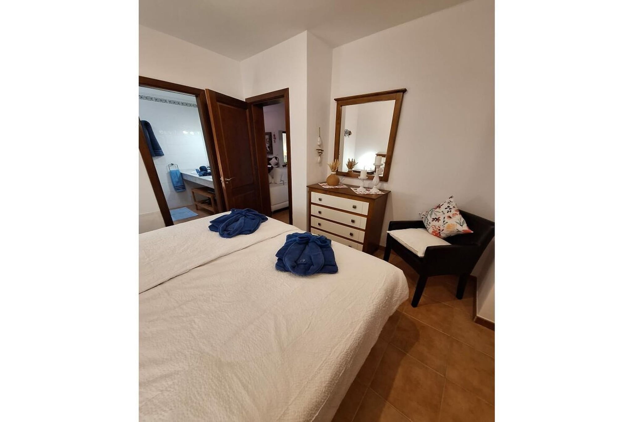 130261 - Schlafzimmer