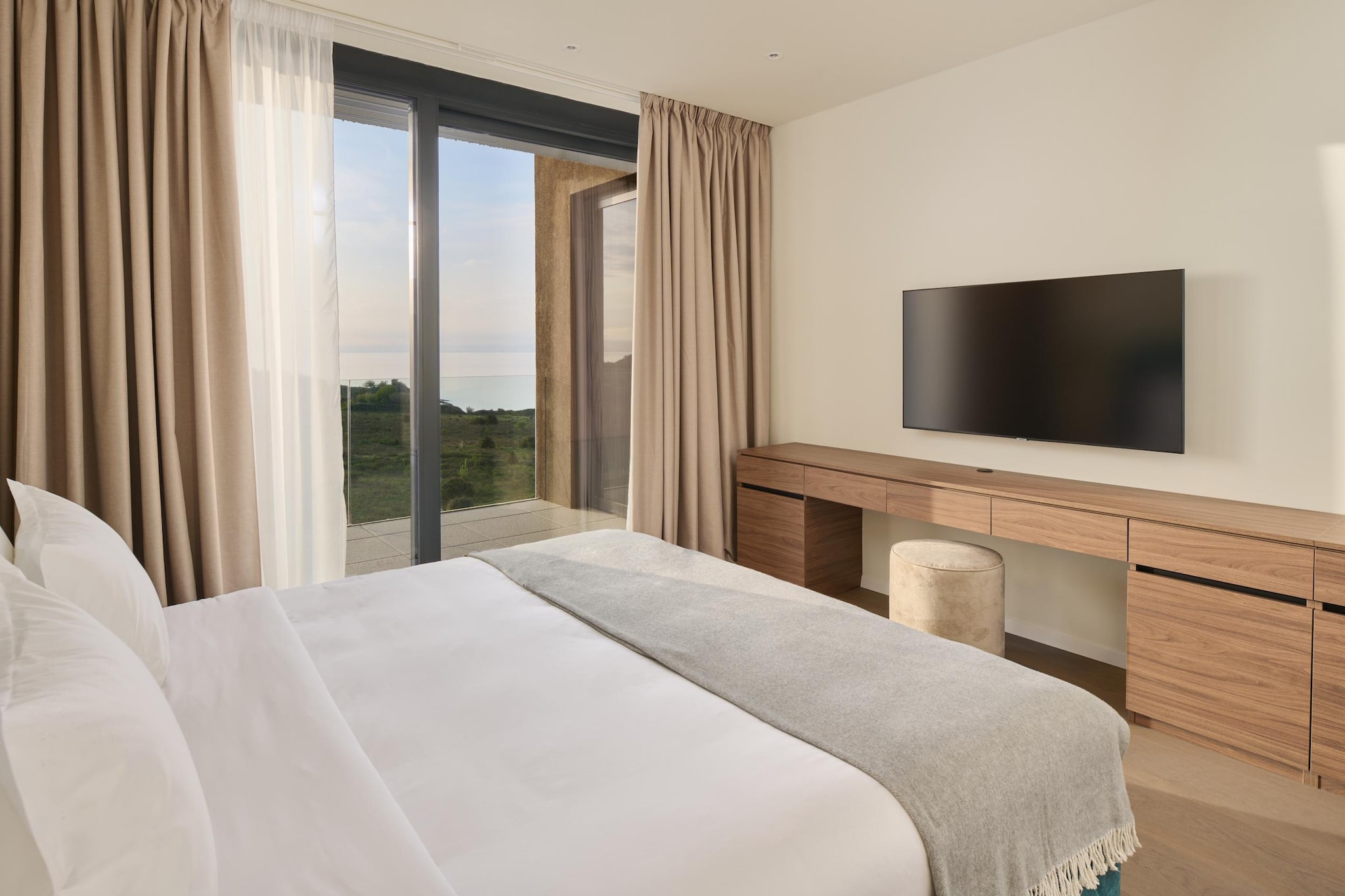 Petram Resort and Residences - Secret Offer - Premium Family Apartment App 90-103 m² - Bedroom
