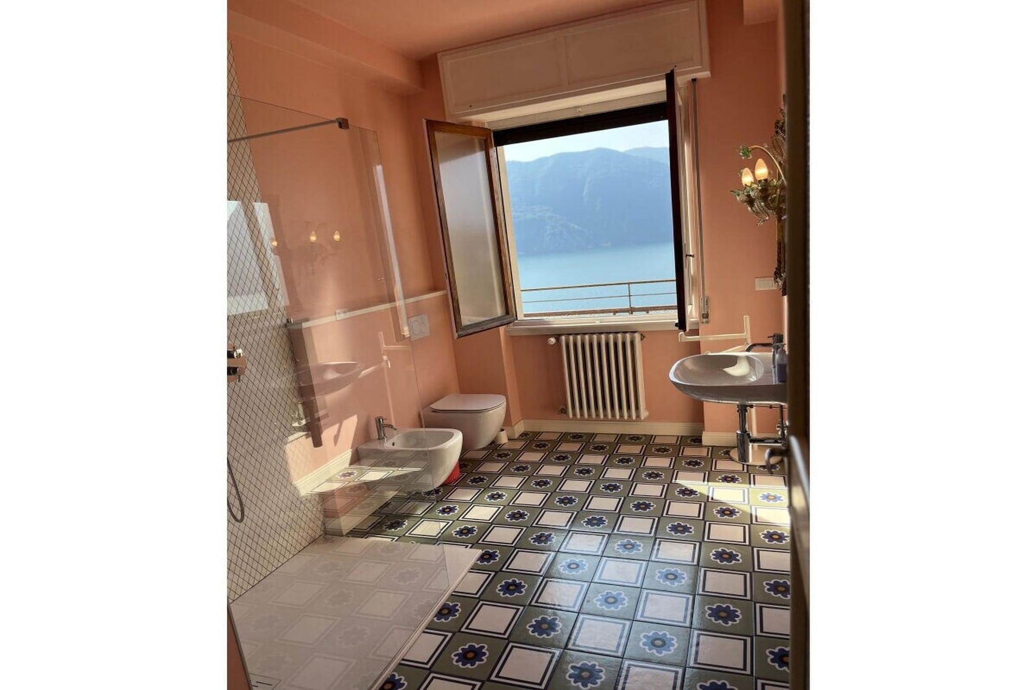 468415 - Badkamer