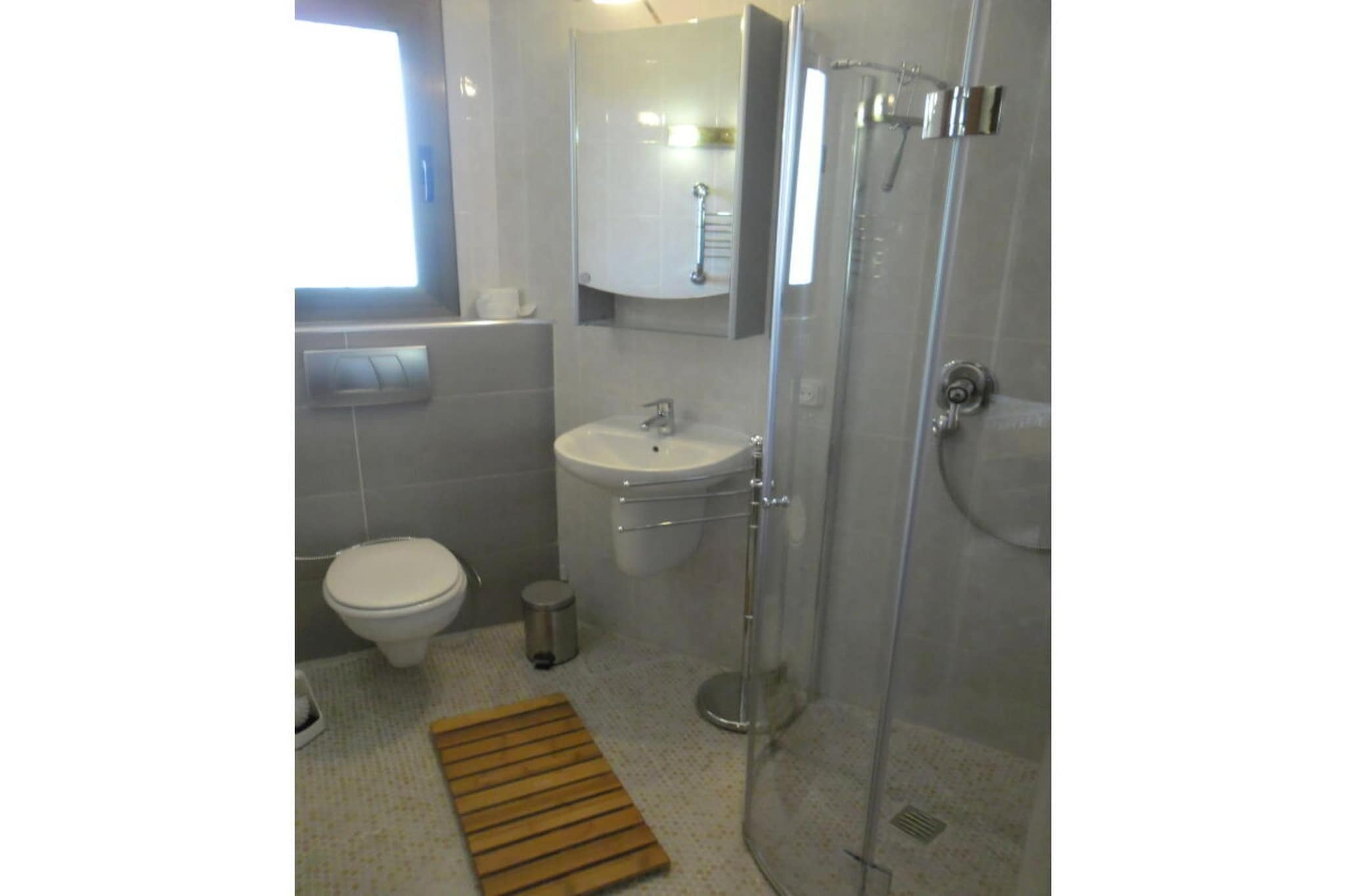 50006 - Bathroom