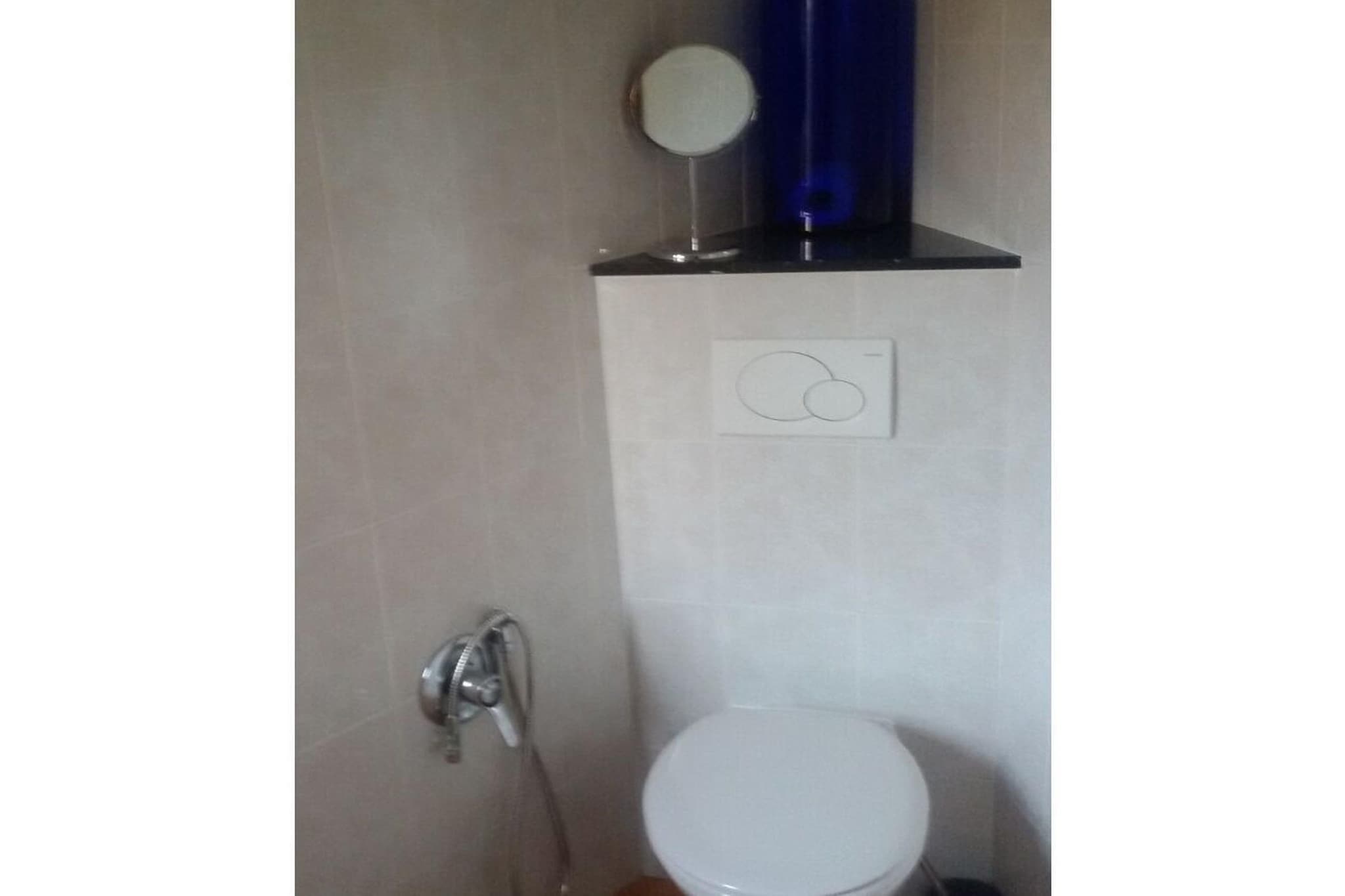 50006 - Bathroom