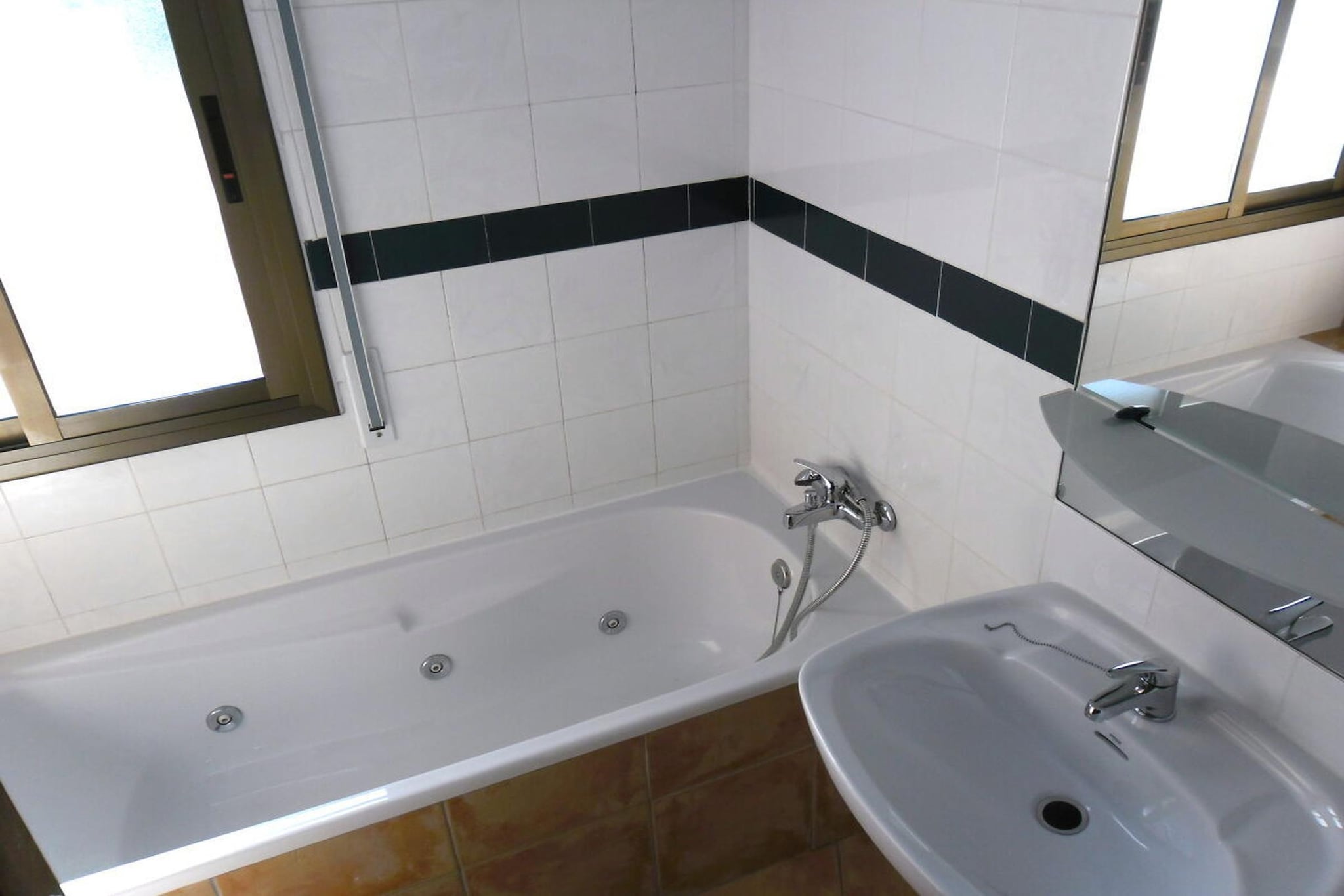 50006 - Bathroom