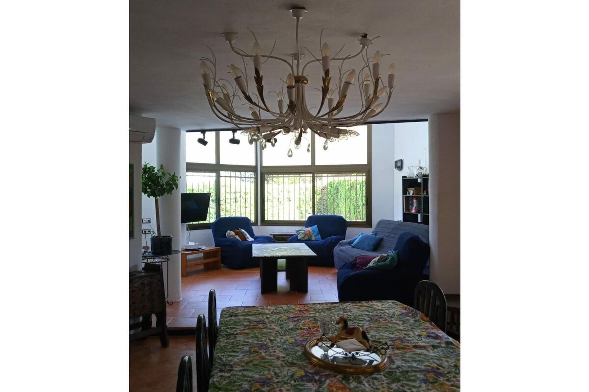 50006 - Dining room