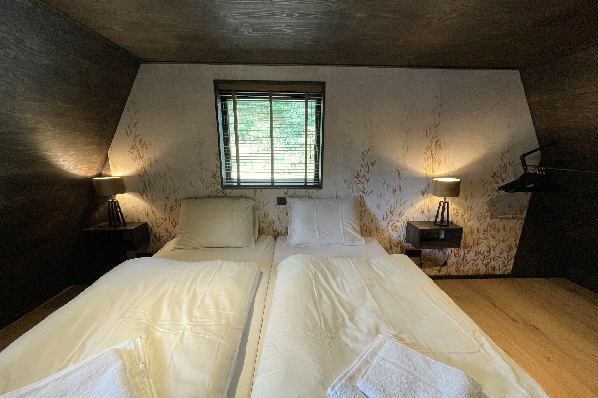 6-person Duinlodge Bosrand with Charging Station