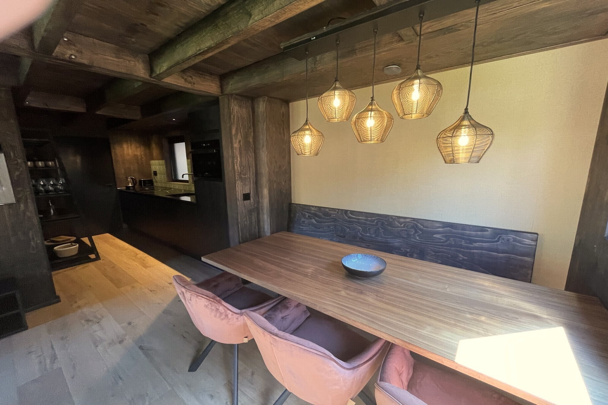 6-person Dune Lodge with Charging Station & Extra Parking Space