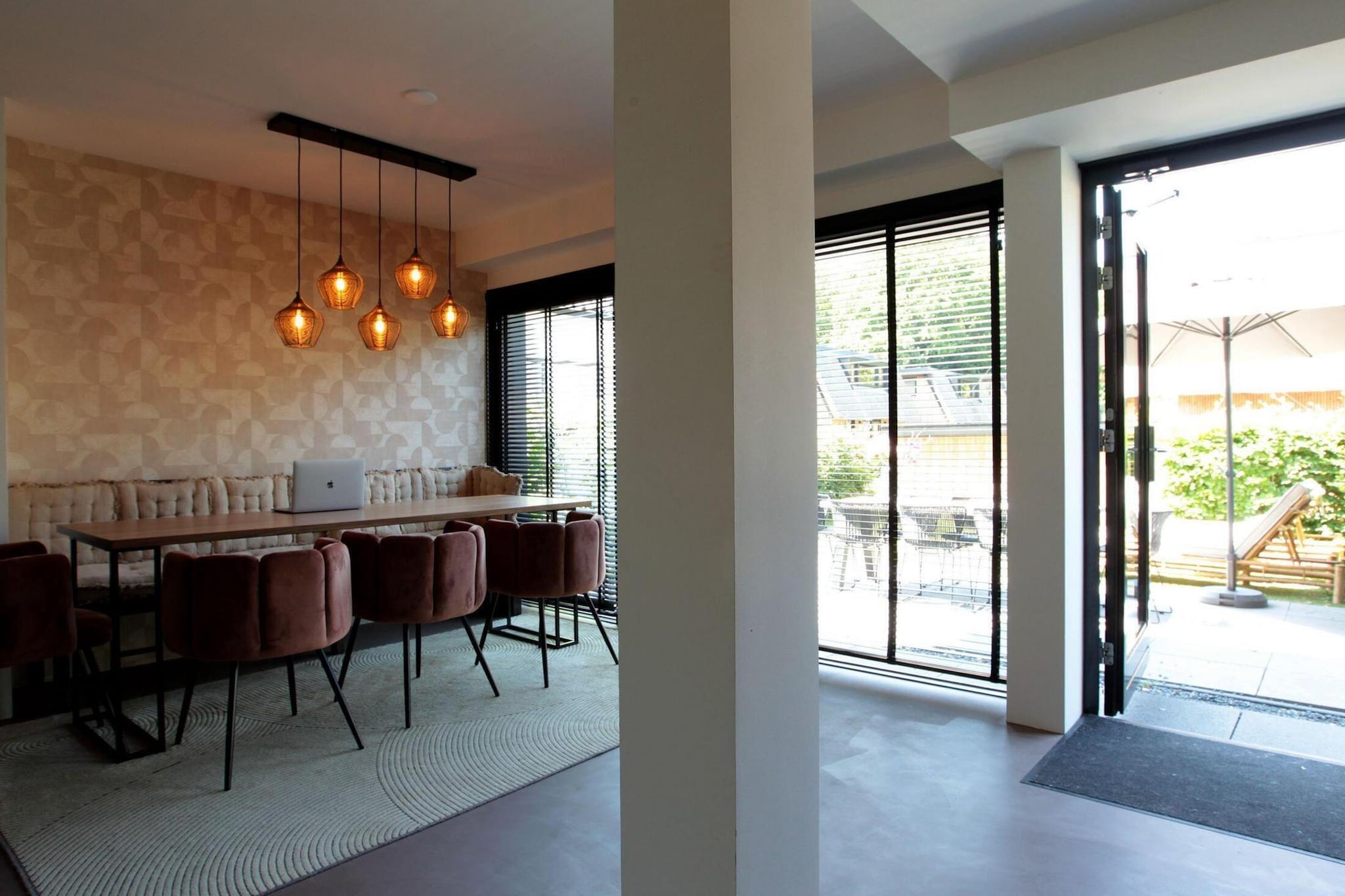 8-14 person group accommodation - Dining room