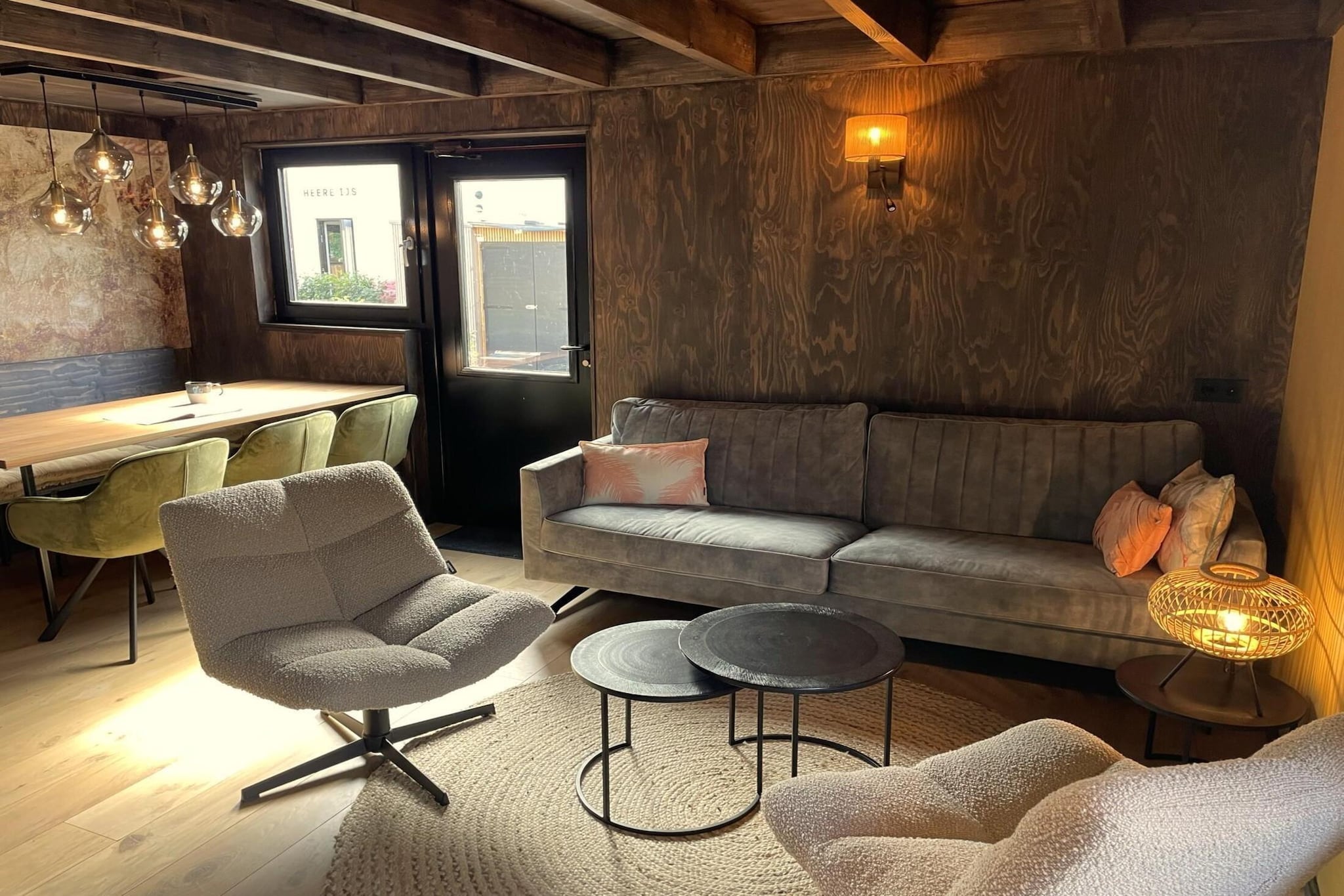 8-14 person group accommodation - Living room