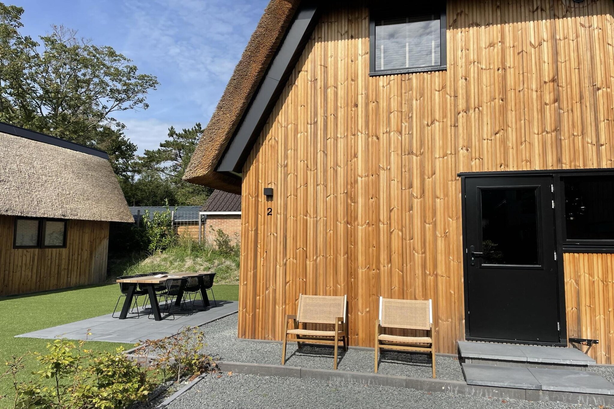 8-14 person group accommodation - Terrace balcony