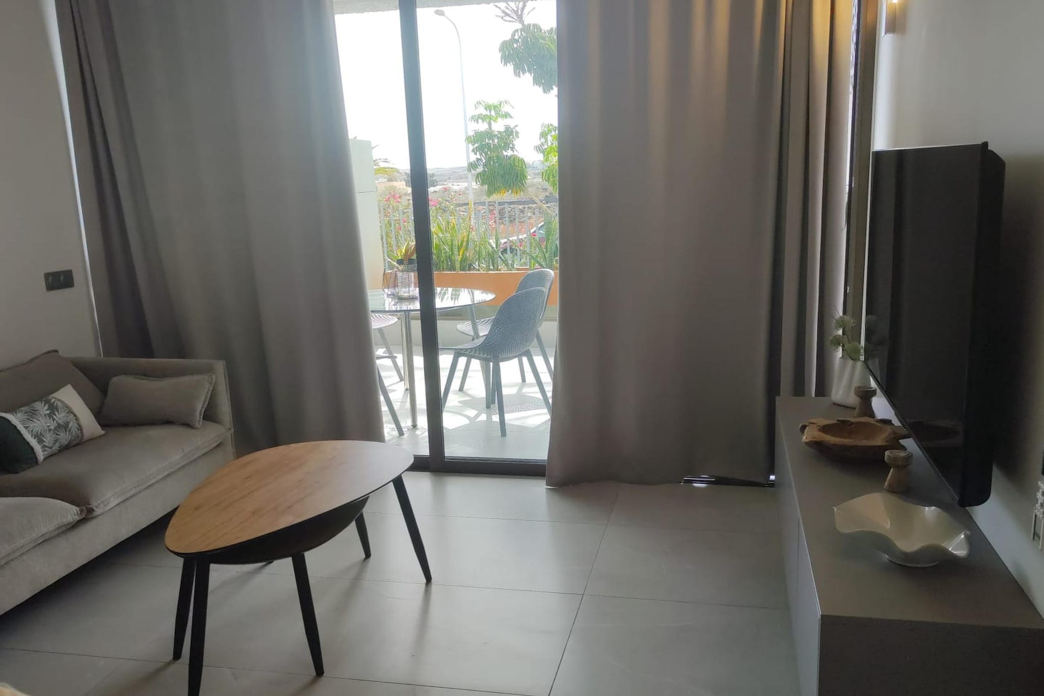 Elegance Primavera Apartment Costa del Silencio - Salon