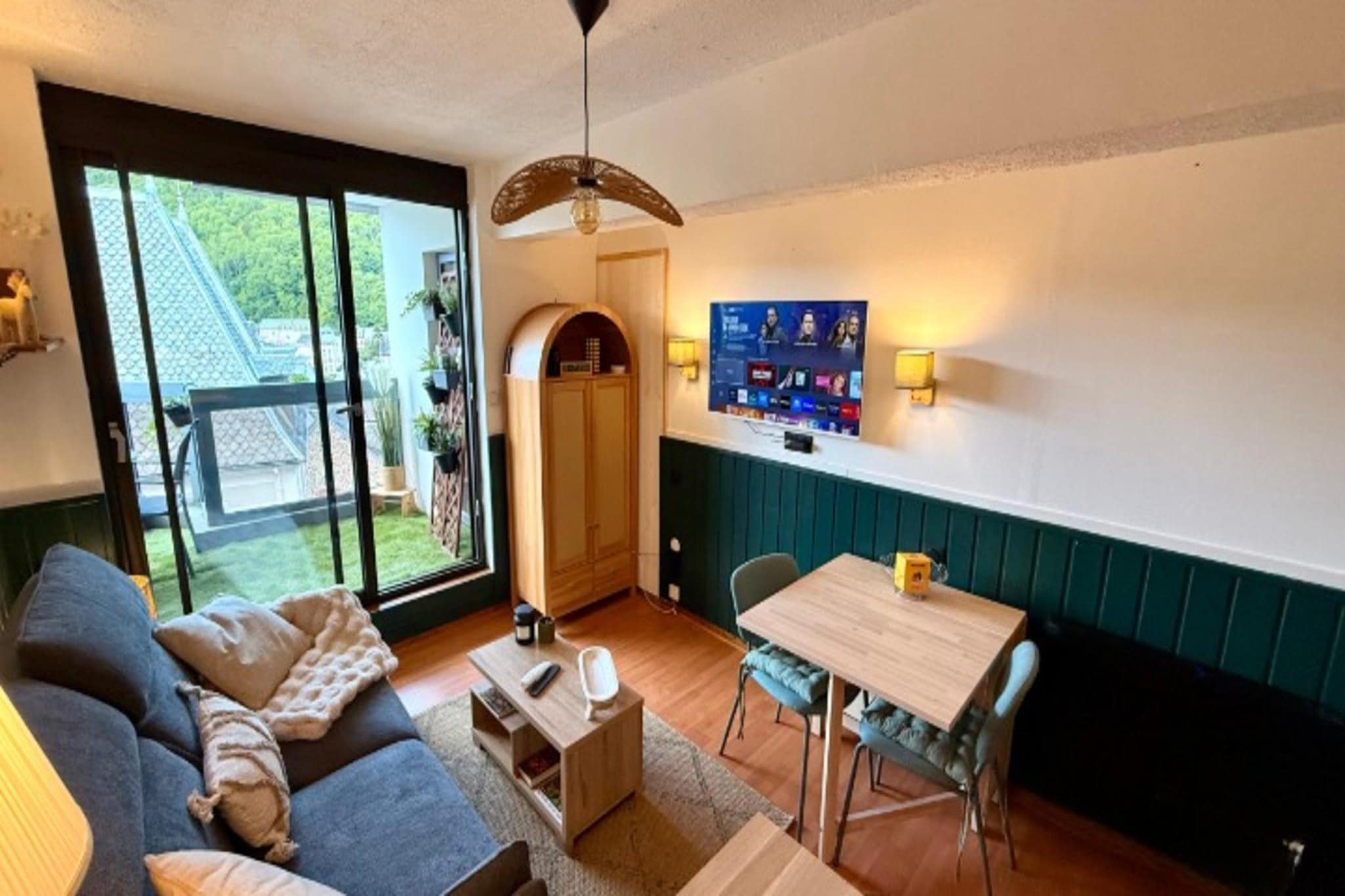 L'Oise 18 Le Mont Dore 2/4 pers - Woonkamer