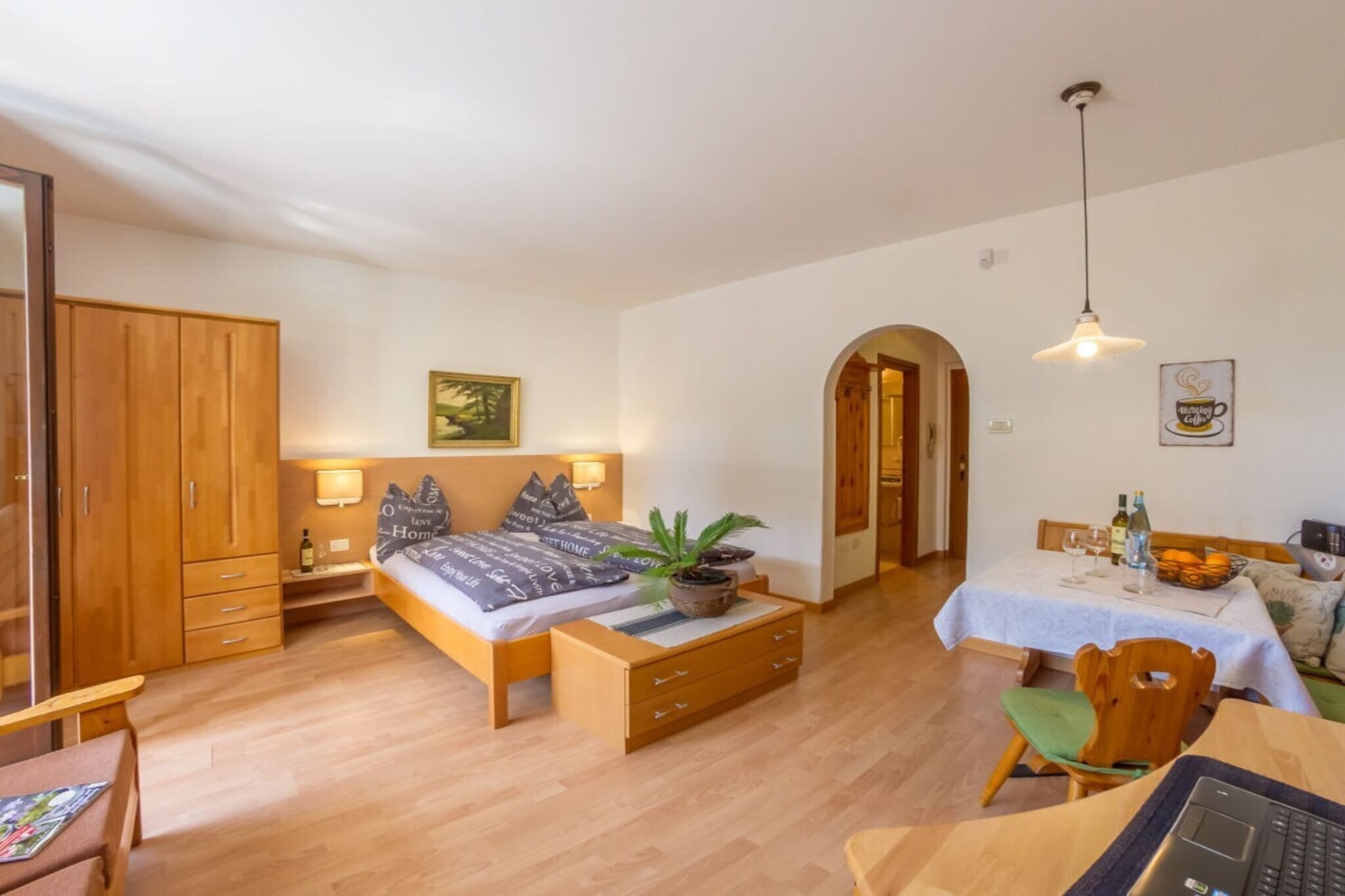 231136 - Bedroom