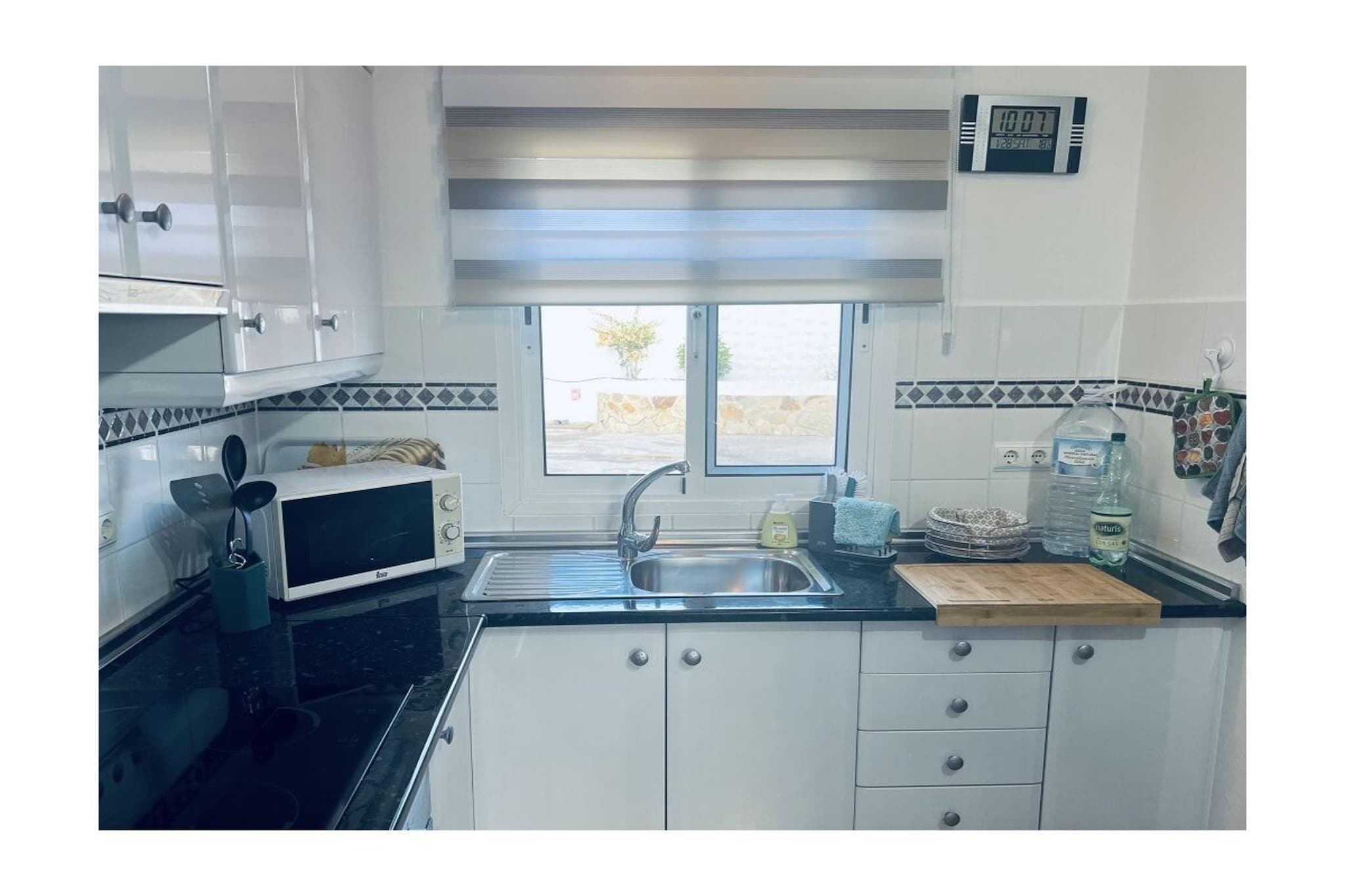 426311 - Kitchen