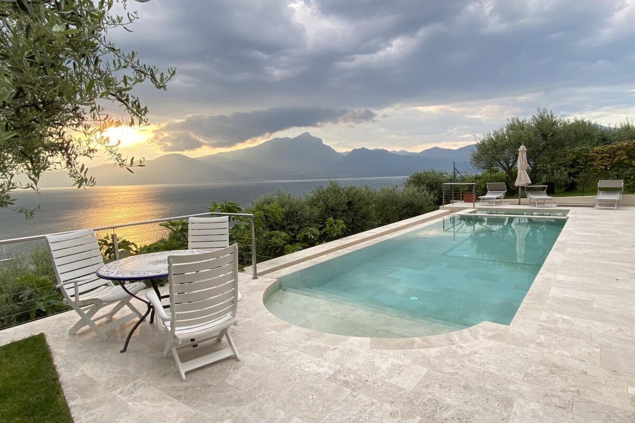 168963 - Swimming pool