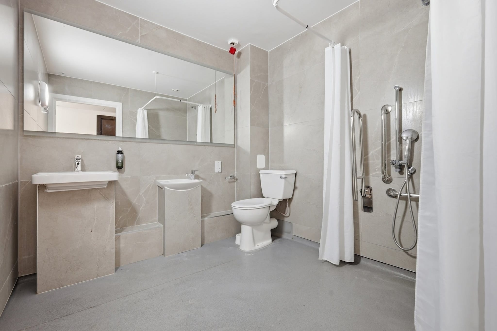 Standard Twin Room - Badkamer