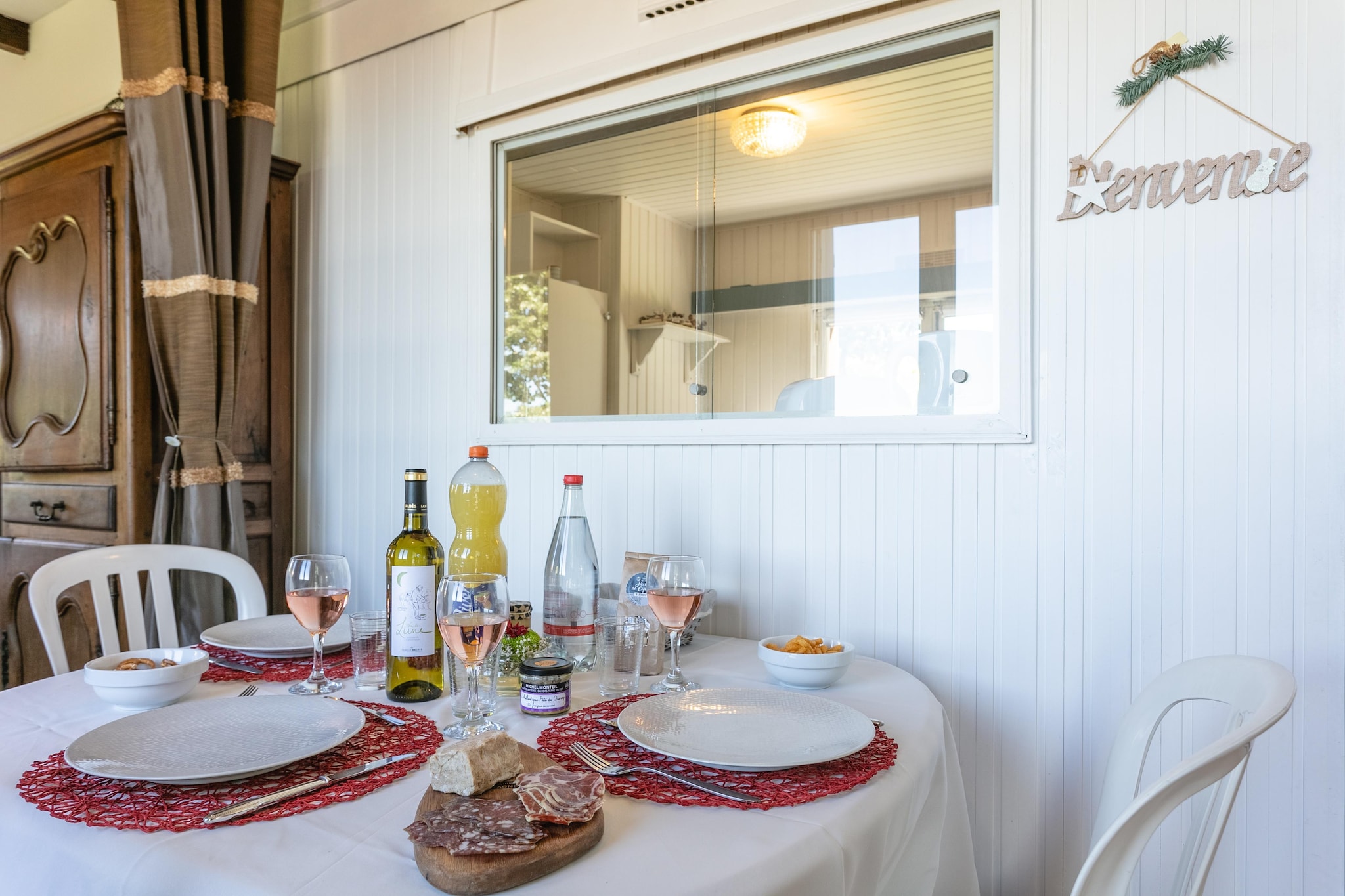 Le Petit Oustalet - Dining room