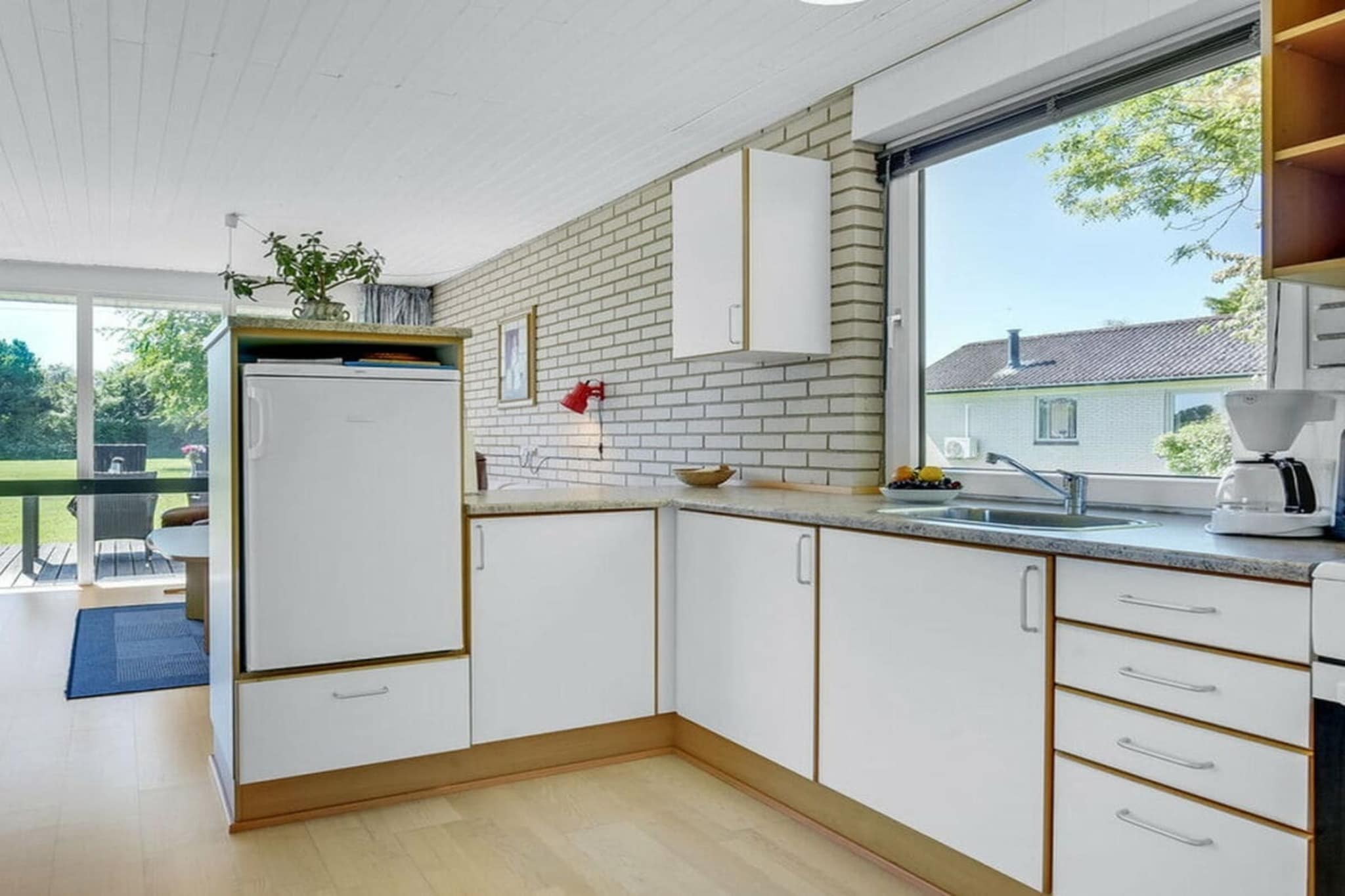 522410 - Kitchen