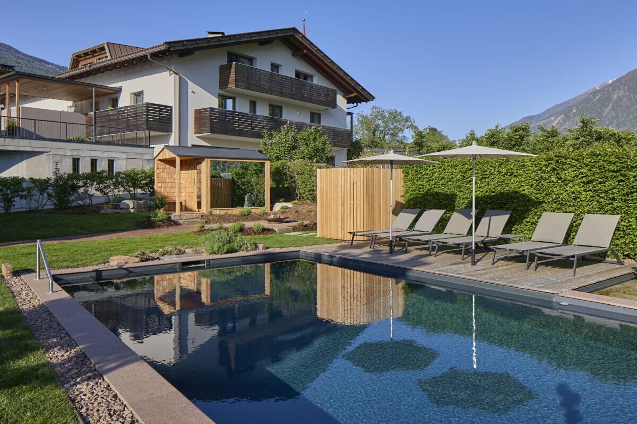 47093 - Schwimmbad