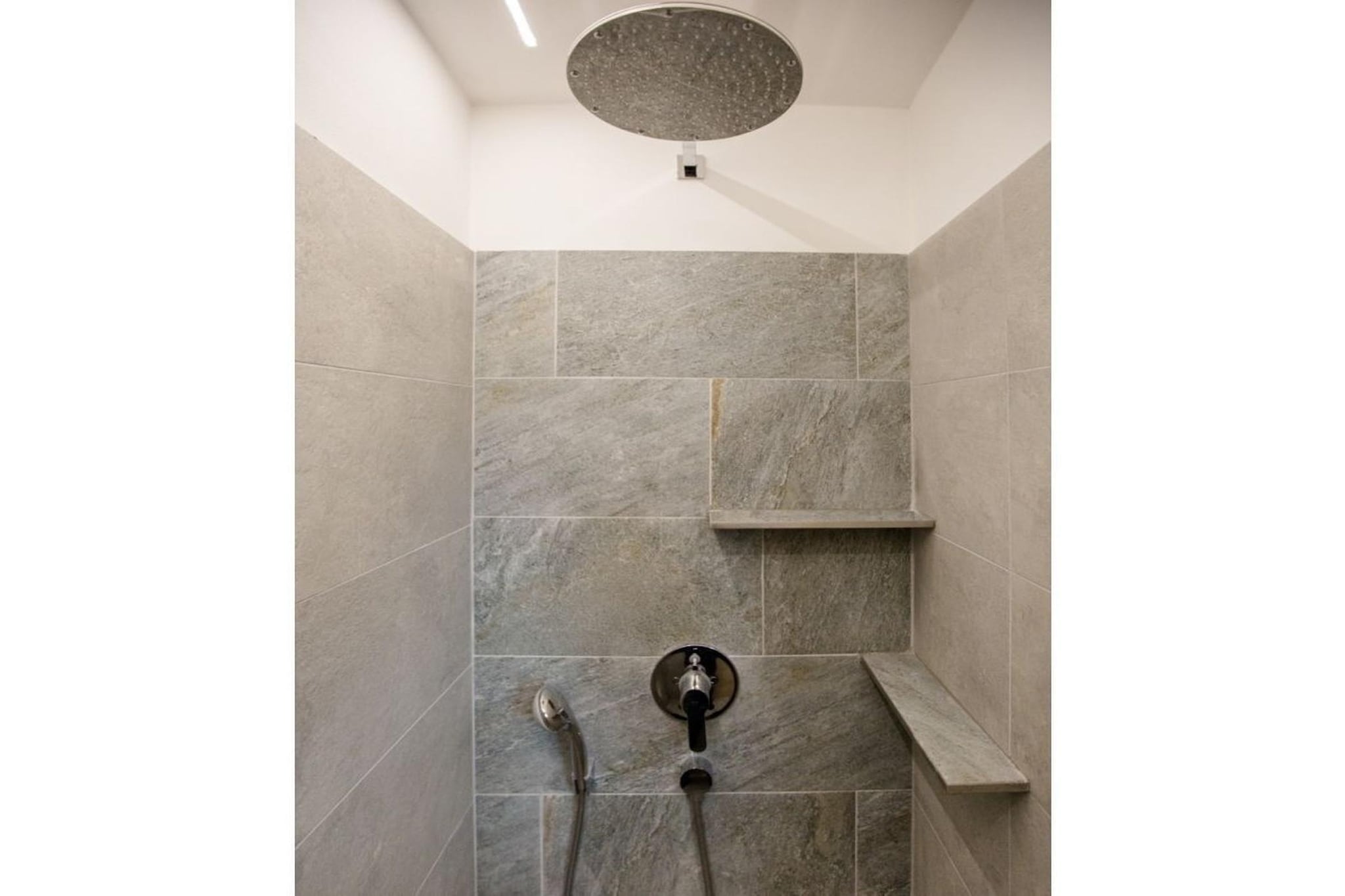 109361 - Badezimmer