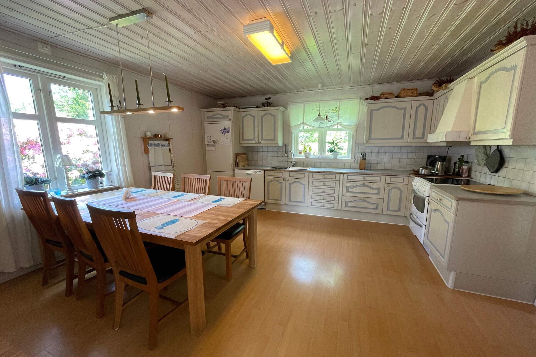 4 sterren vakantie huis in HINDÅS - Binnen
