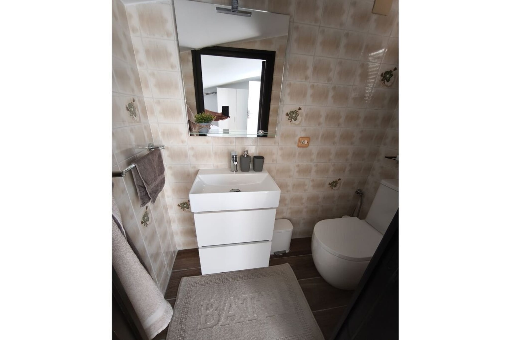 407643 - Bathroom
