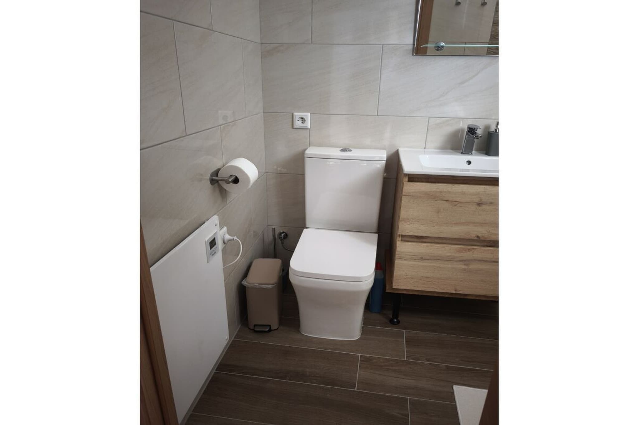 407643 - Bathroom