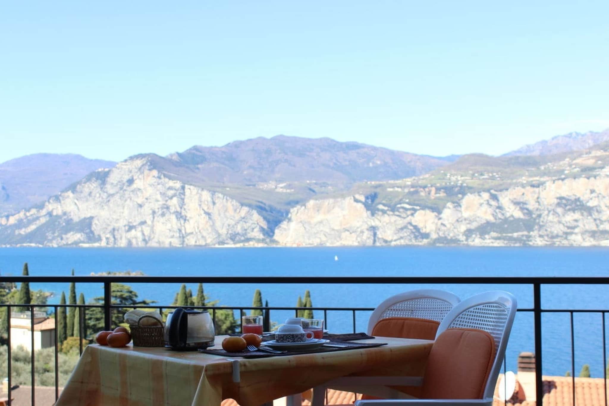 33871 - Terrace balcony