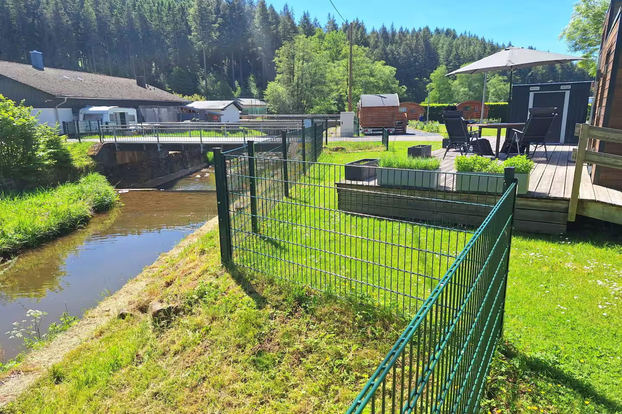 Tiny Haus Camping in Prüm - Gardens in summer